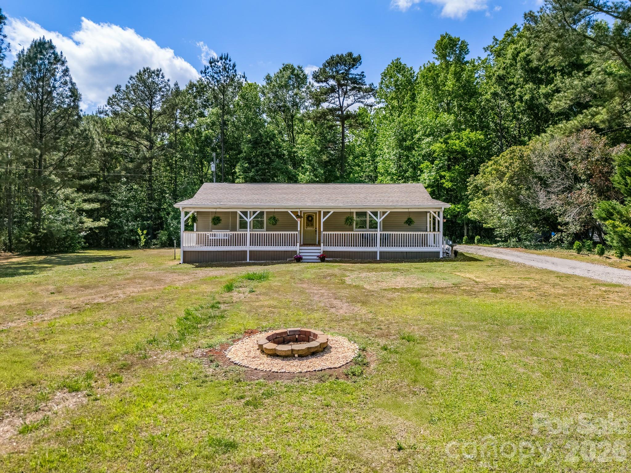 10718 Lancaster Highway