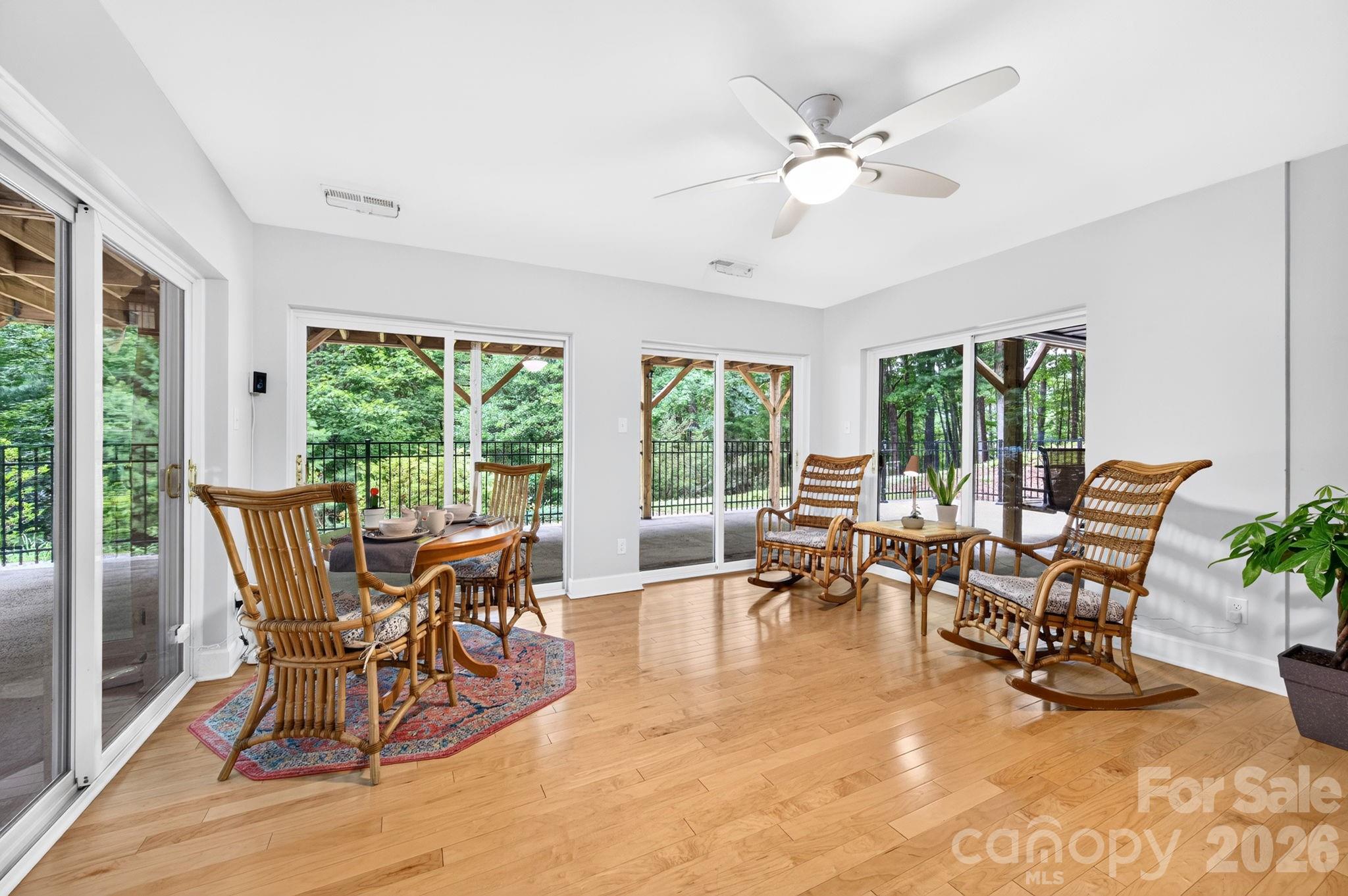153 Skyview Circle