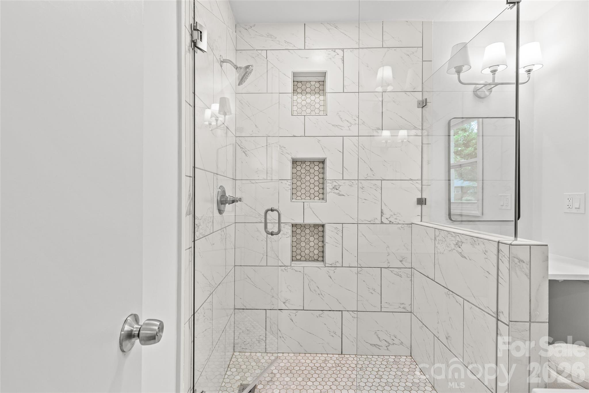 1915 Birchcrest Drive