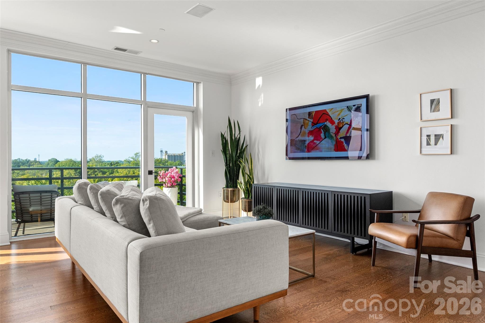 400 N Church Street Unit: 616