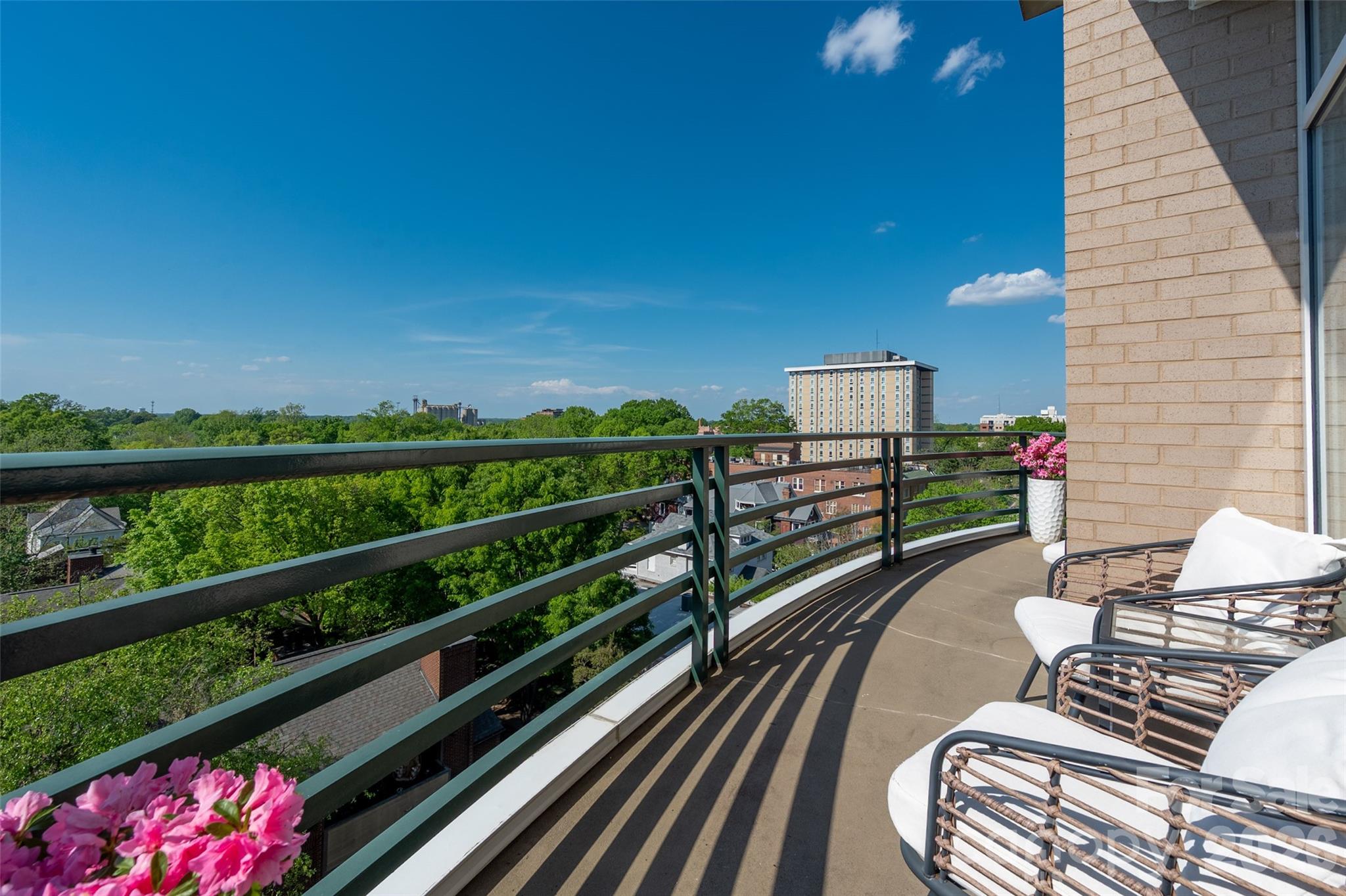 400 N Church Street Unit: 616