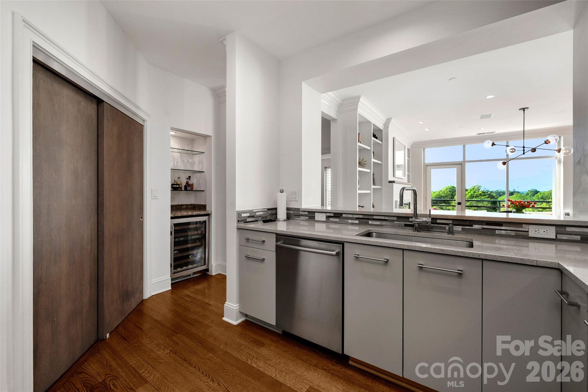 400 N Church Street Unit: 616