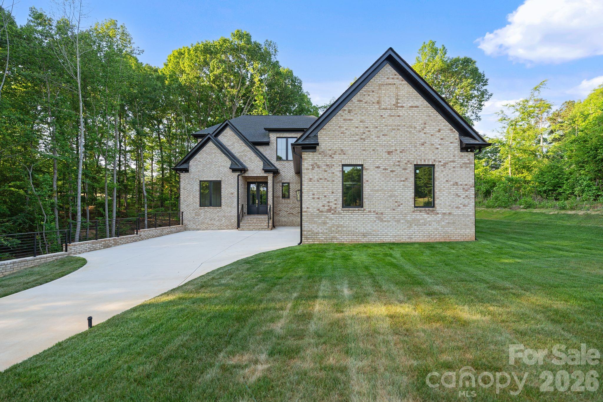 3204 Chancellor Lane