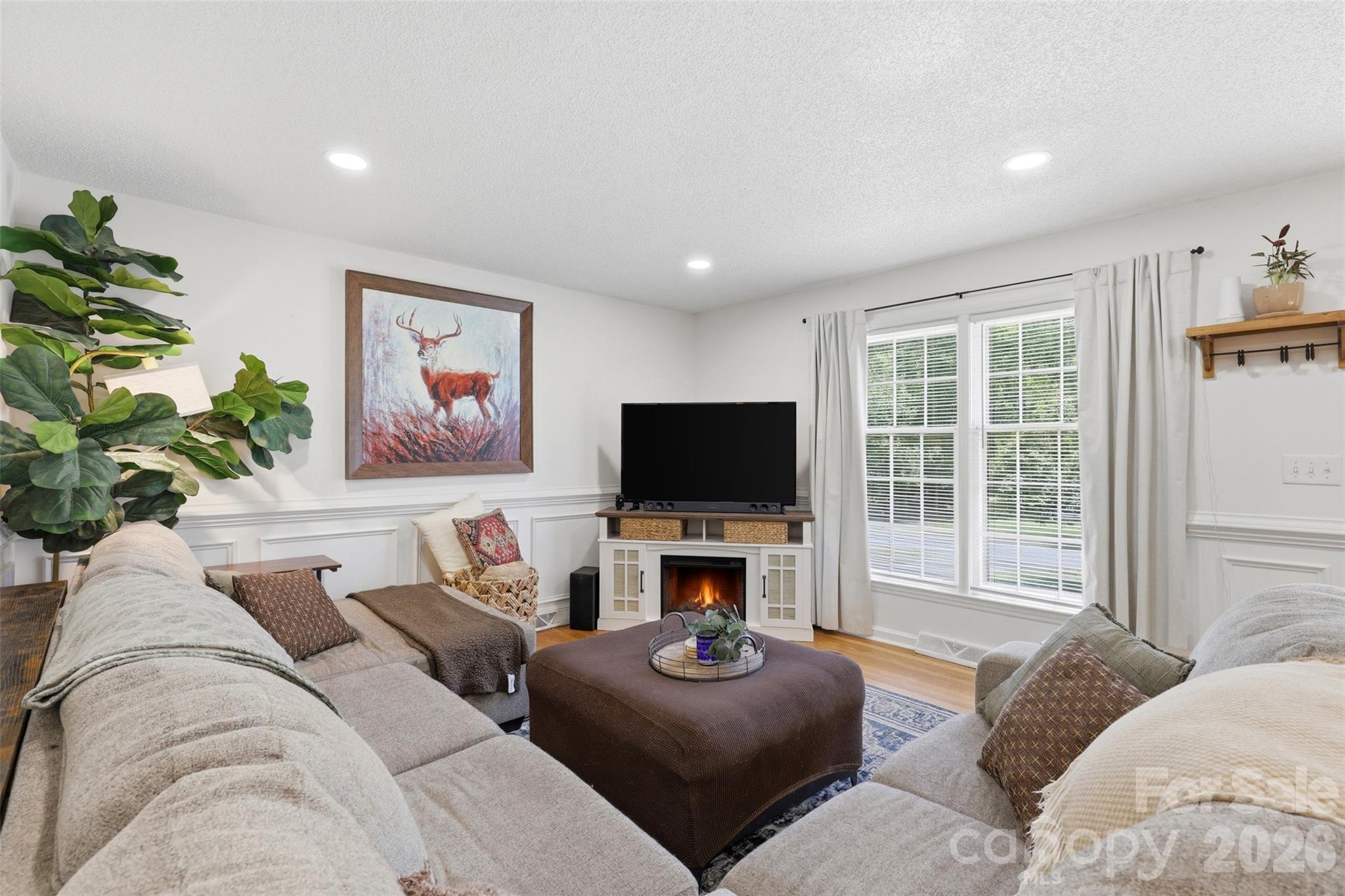 6607 Elmwood Circle