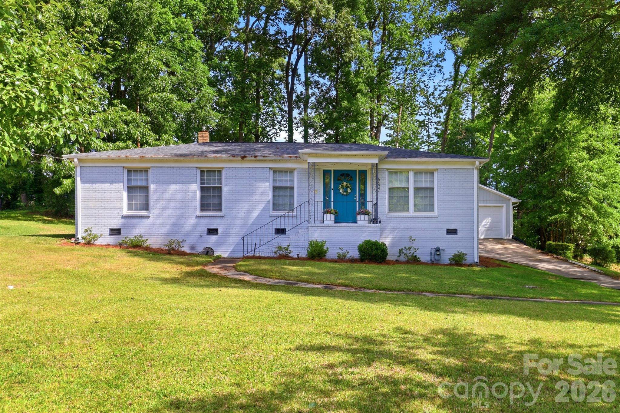 6607 Elmwood Circle