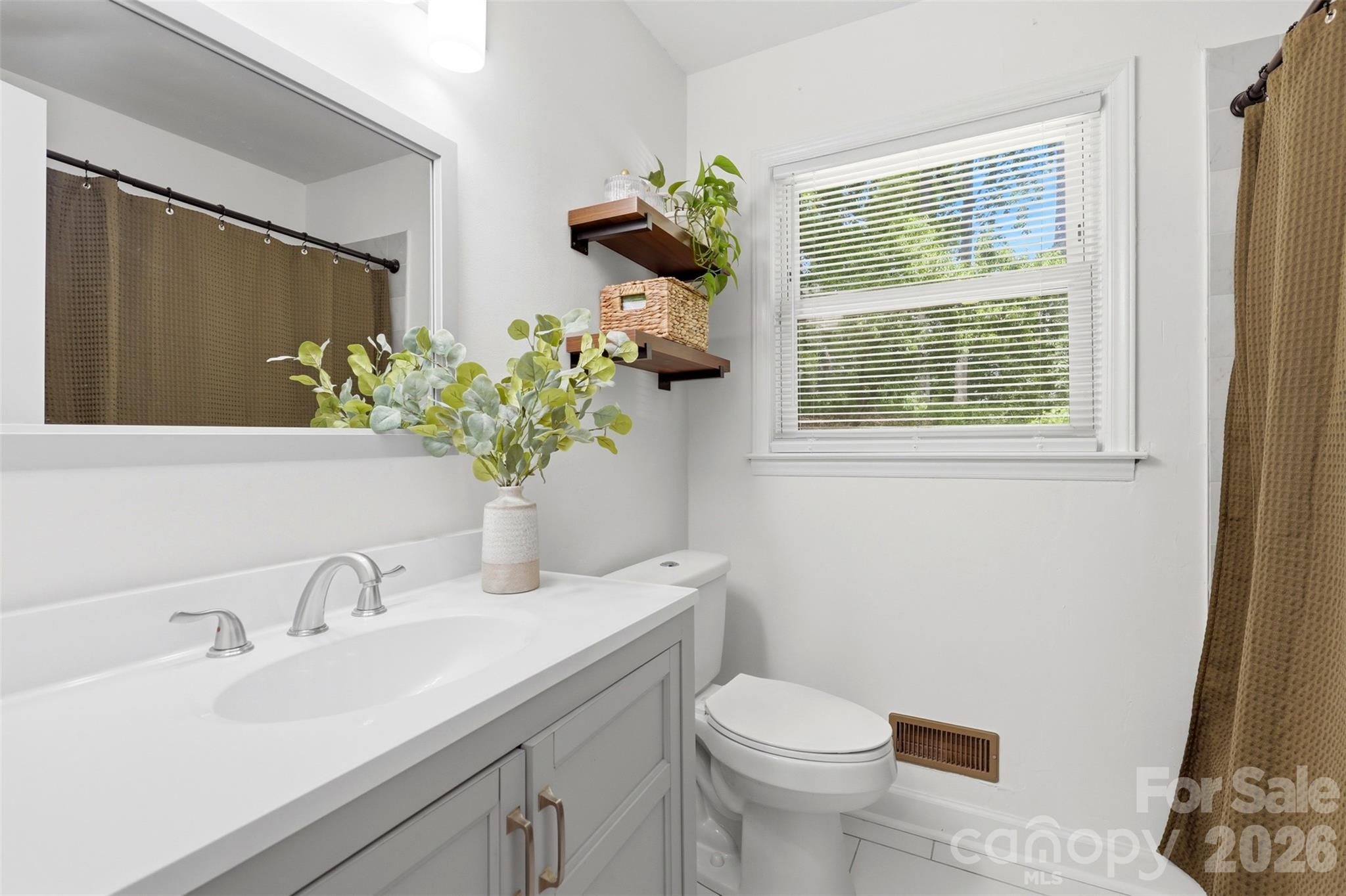 6607 Elmwood Circle