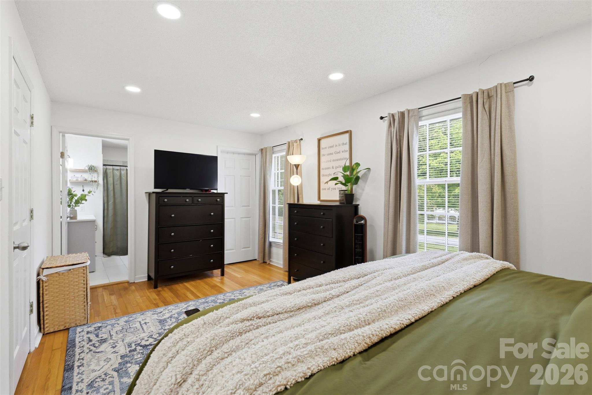 6607 Elmwood Circle