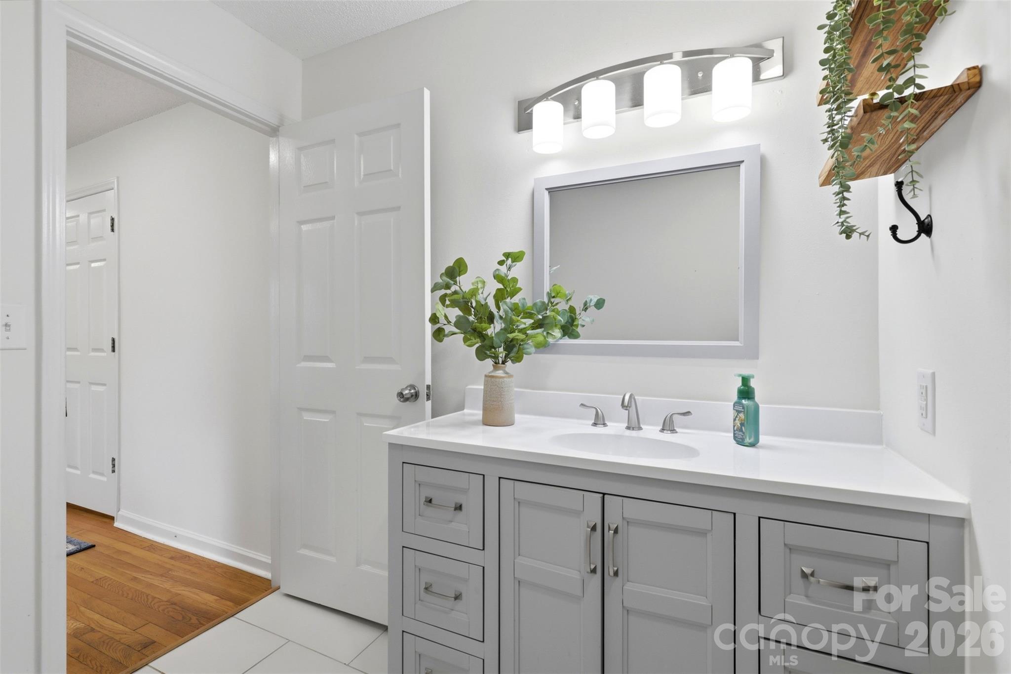 6607 Elmwood Circle