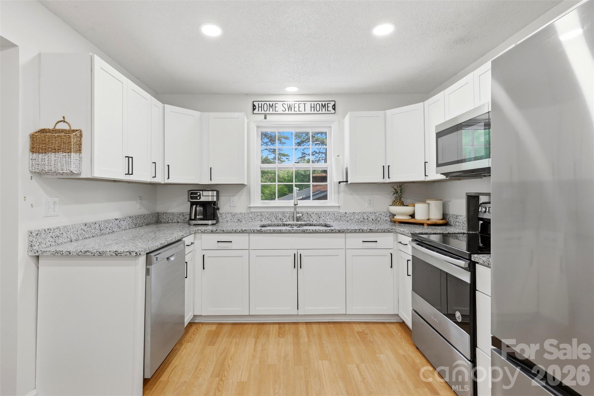 6607 Elmwood Circle