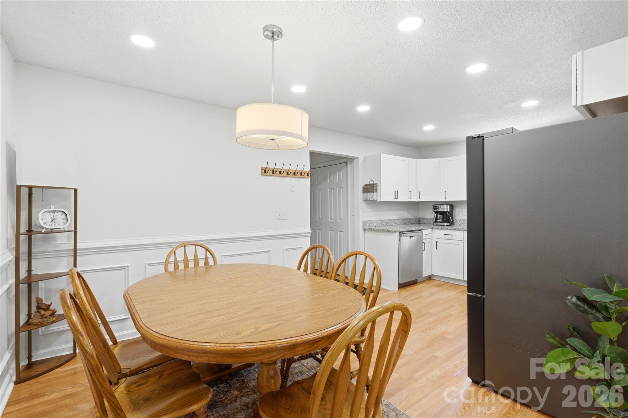 6607 Elmwood Circle