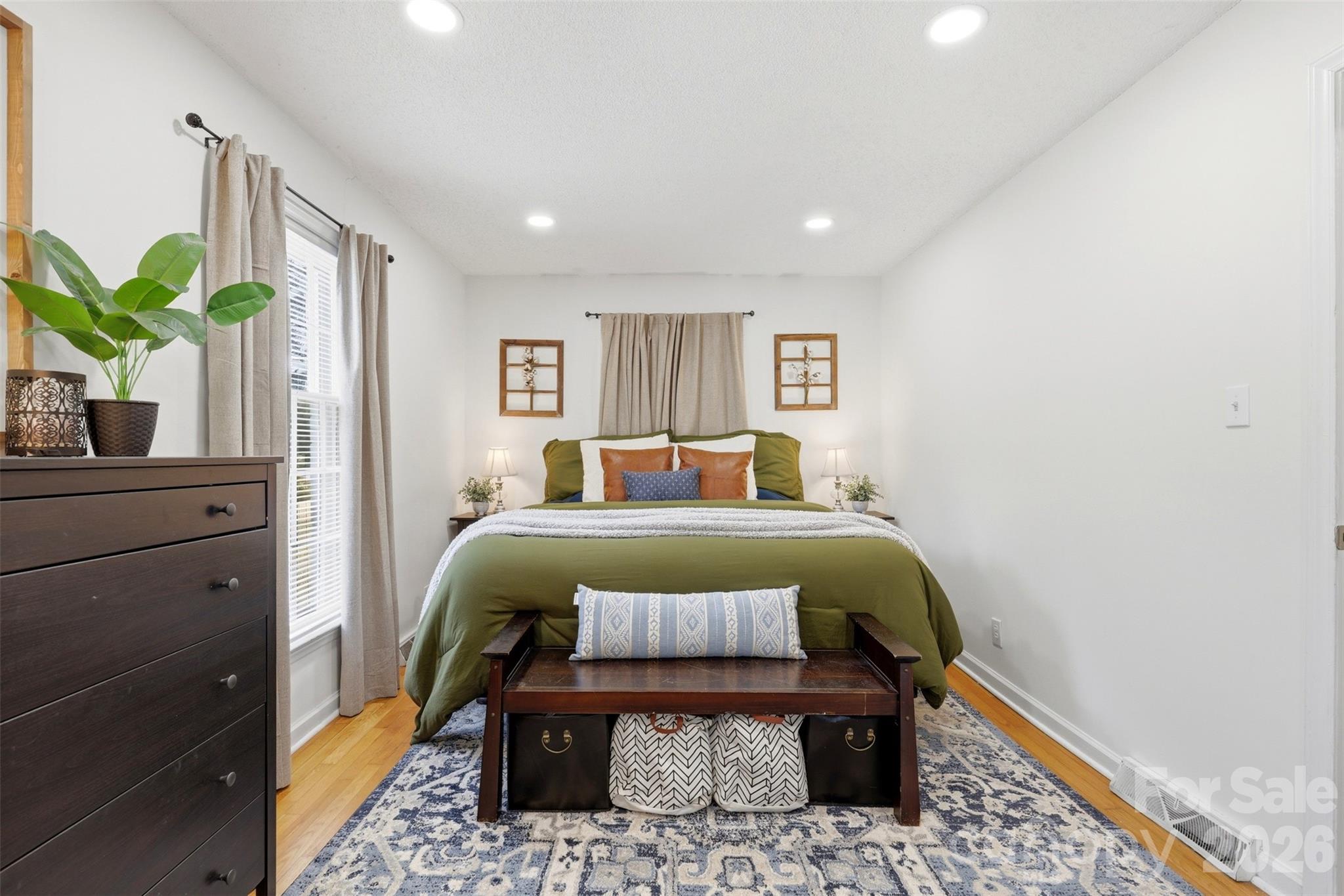 6607 Elmwood Circle