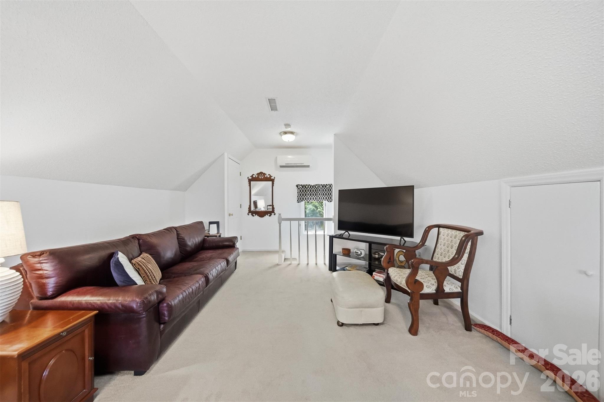 3650 Foxboro Lane NE