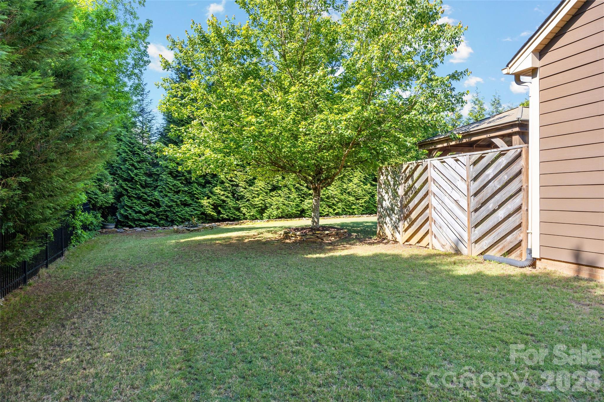 2240 Creek View Court