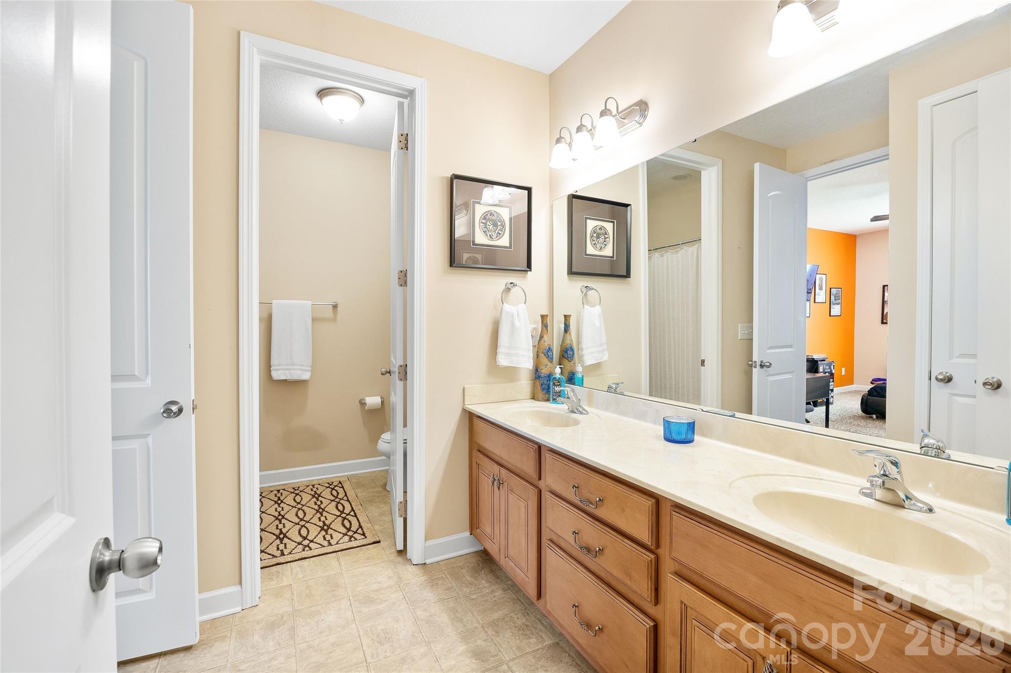 2240 Creek View Court