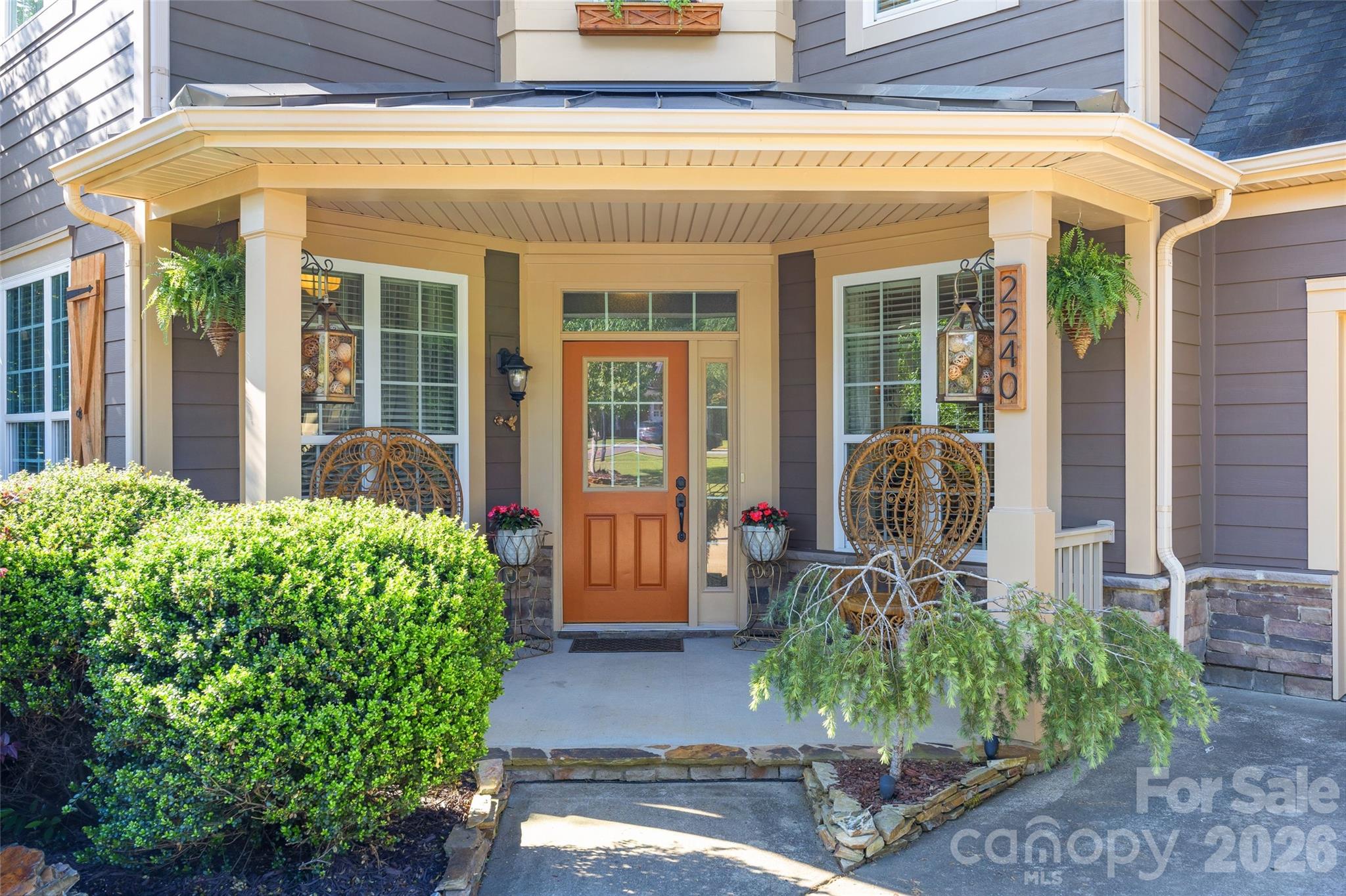 2240 Creek View Court