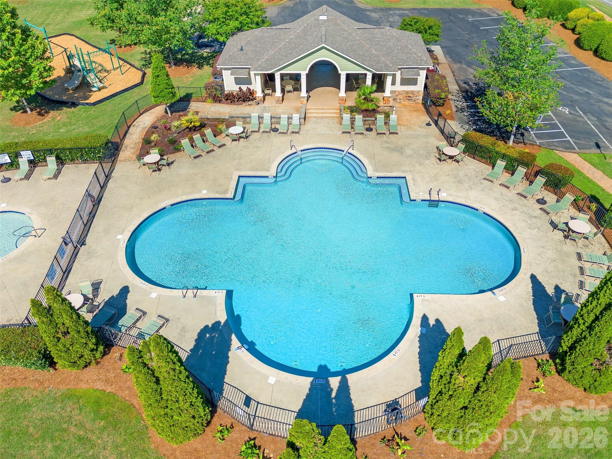 2240 Creek View Court