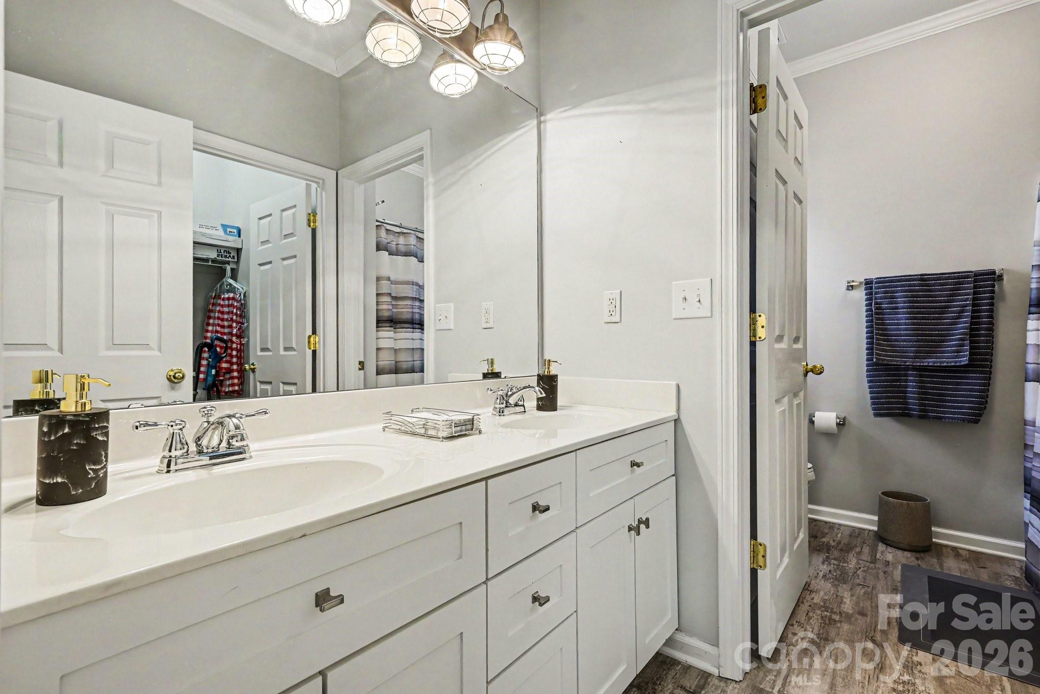 3028 Streamlet Way