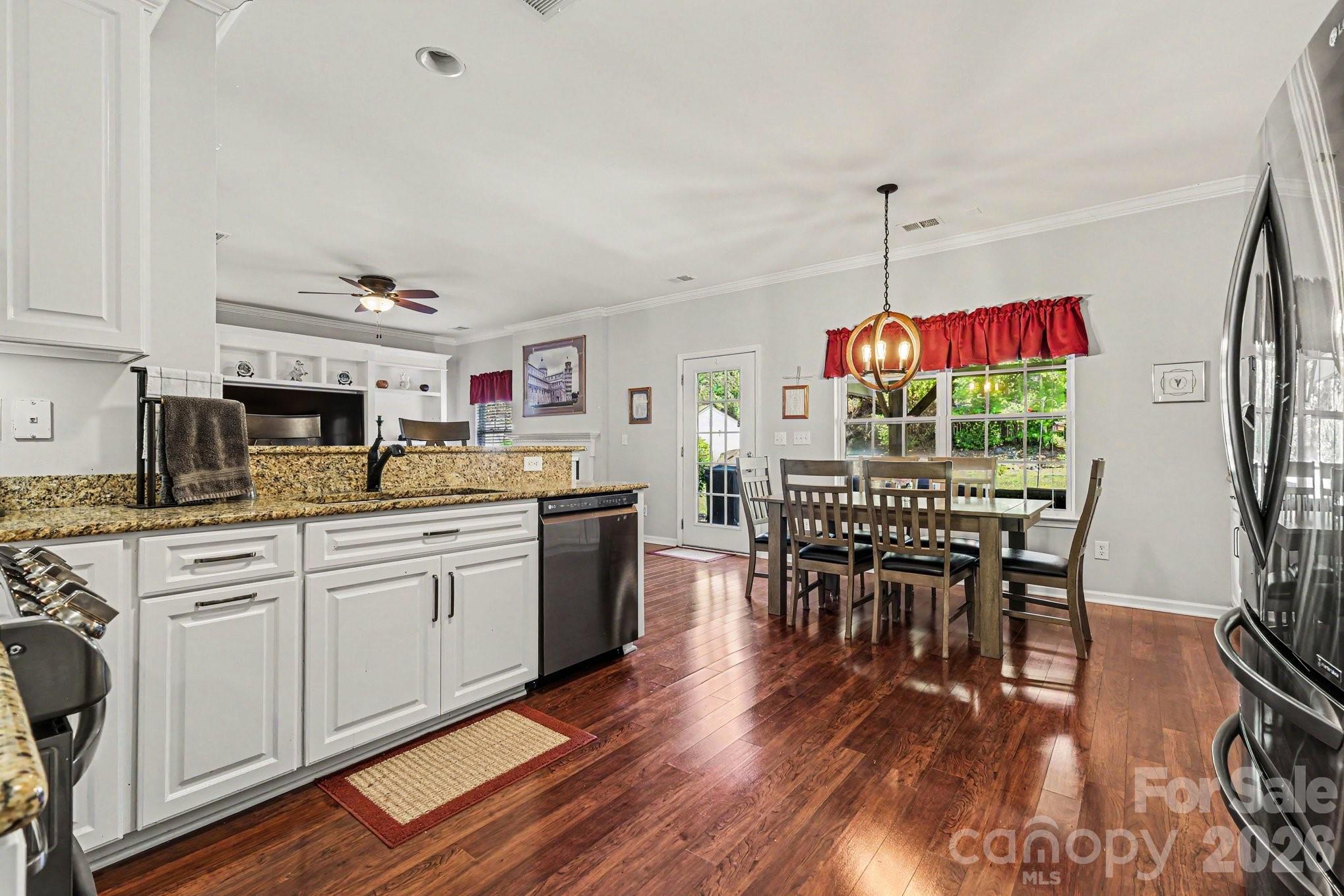 3028 Streamlet Way