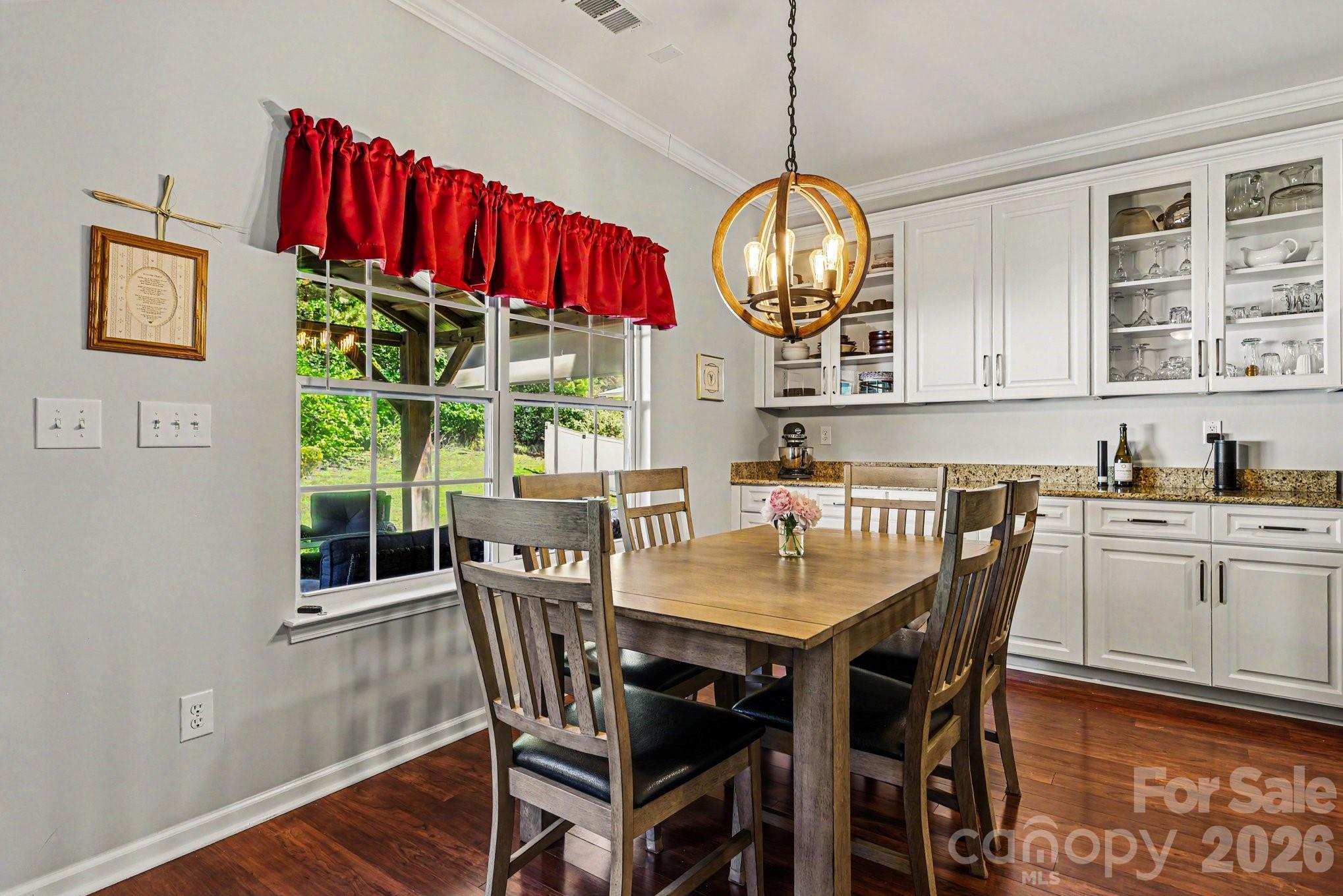 3028 Streamlet Way