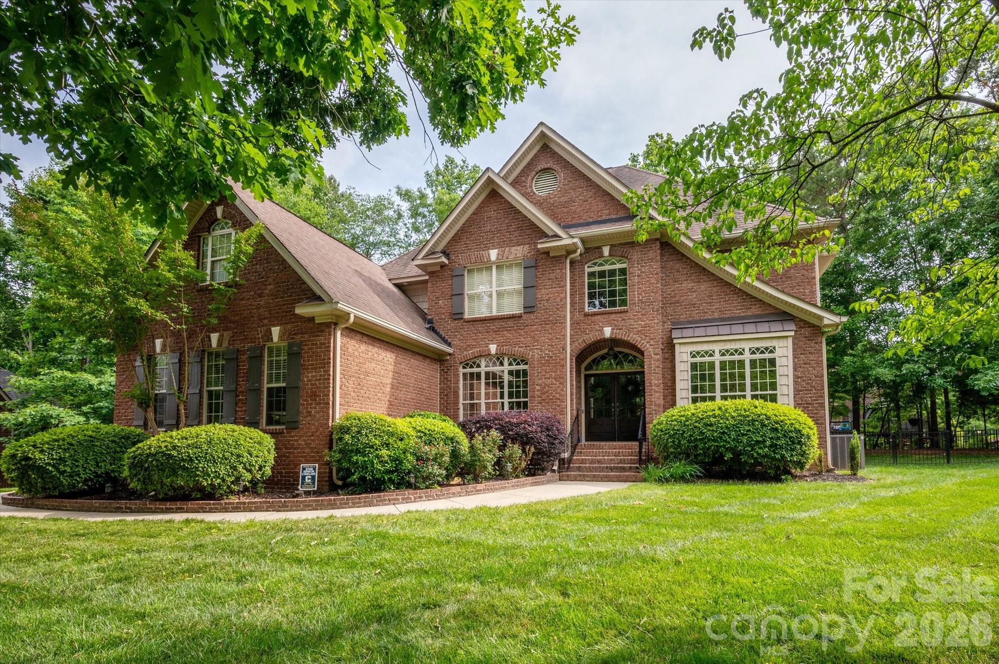 8905 Herbert Lane