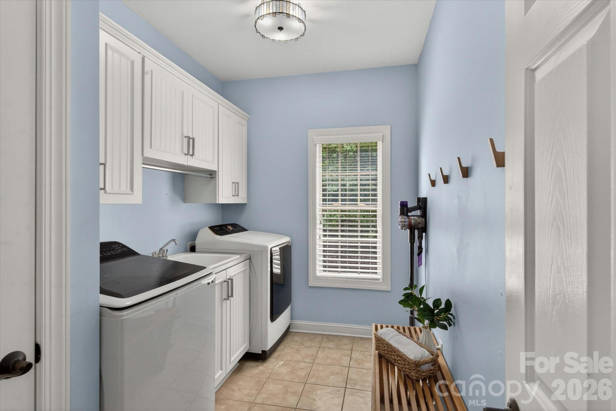 8905 Herbert Lane