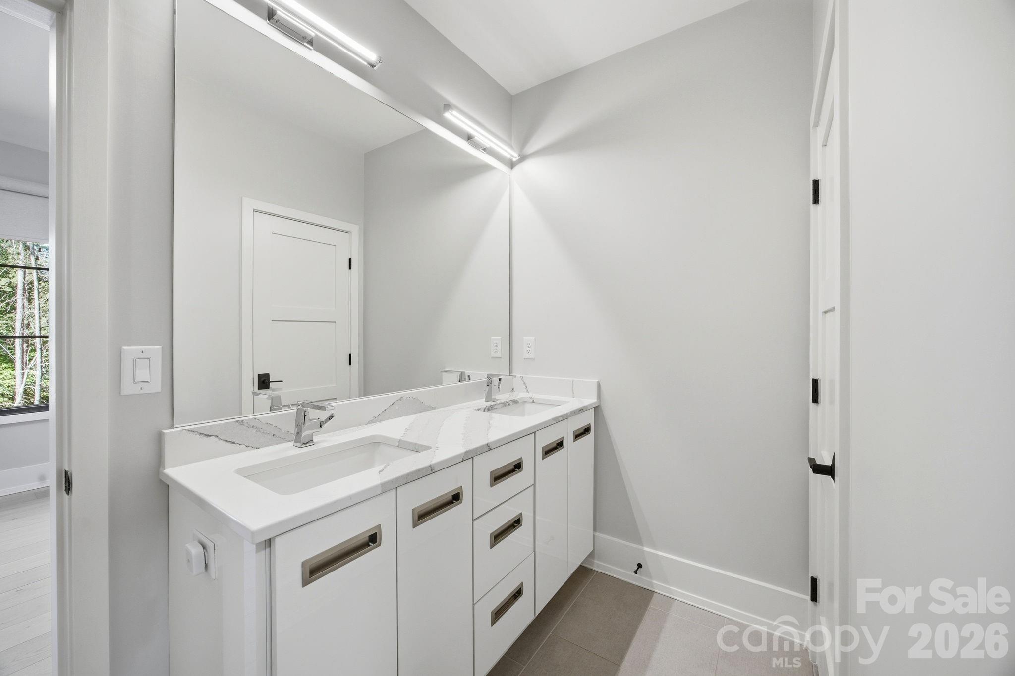 132 Binns Road Unit: 4
