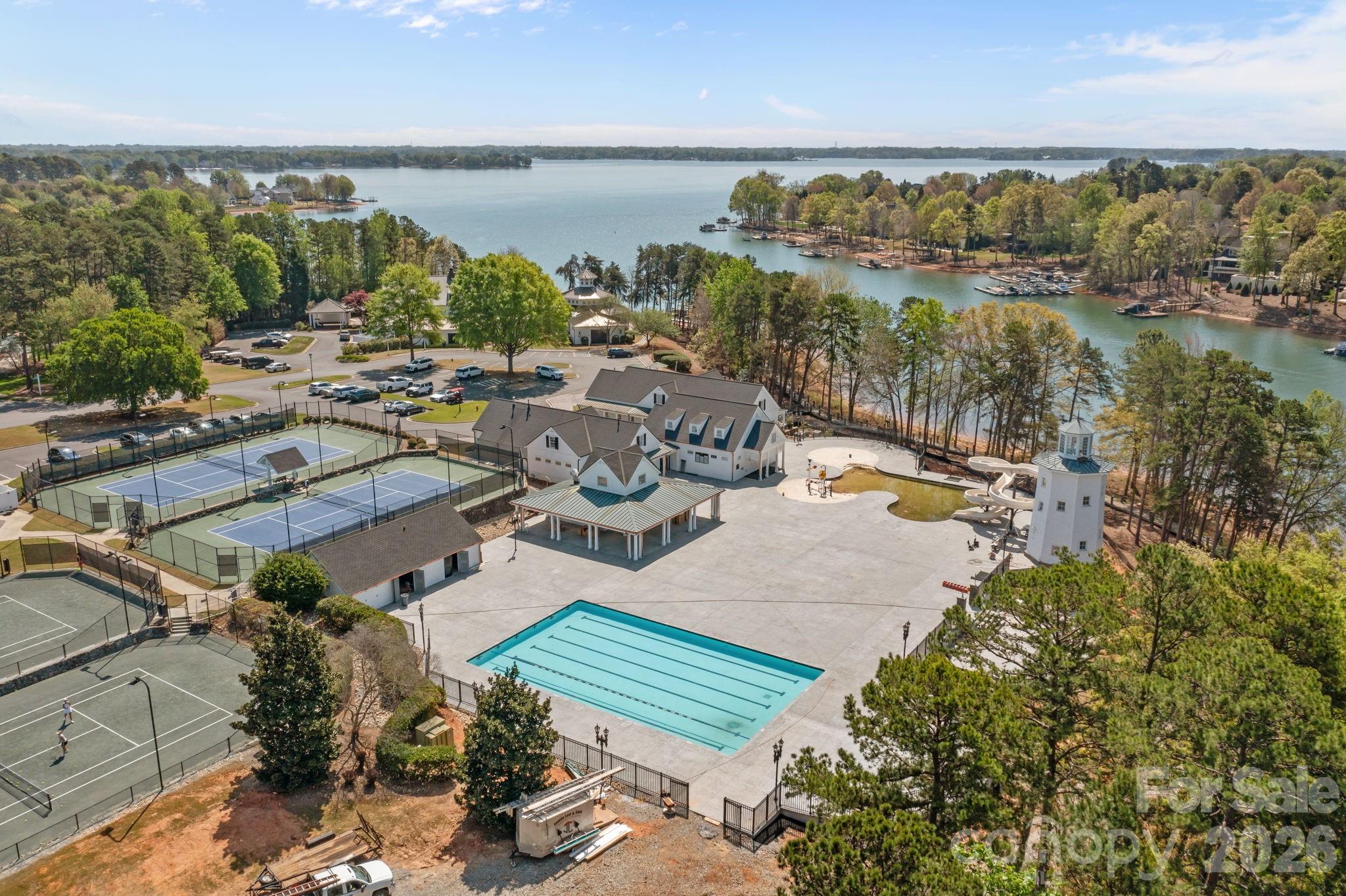 132 Binns Road Unit: 4