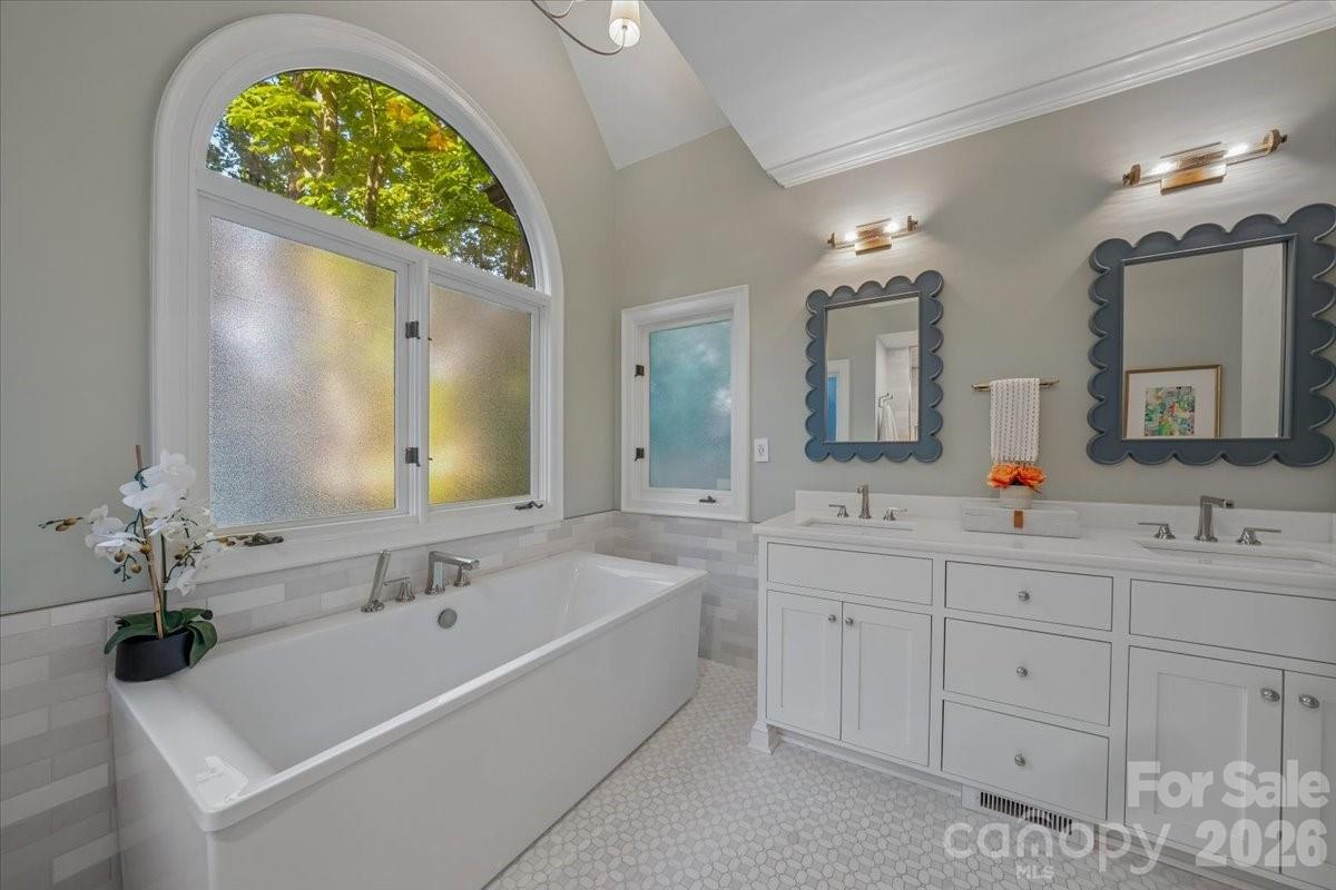 5631 Colony Road