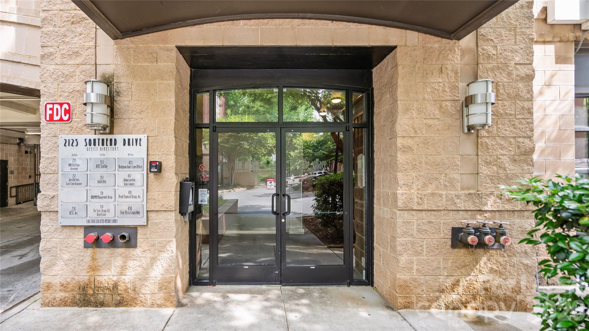 2125 Southend Drive