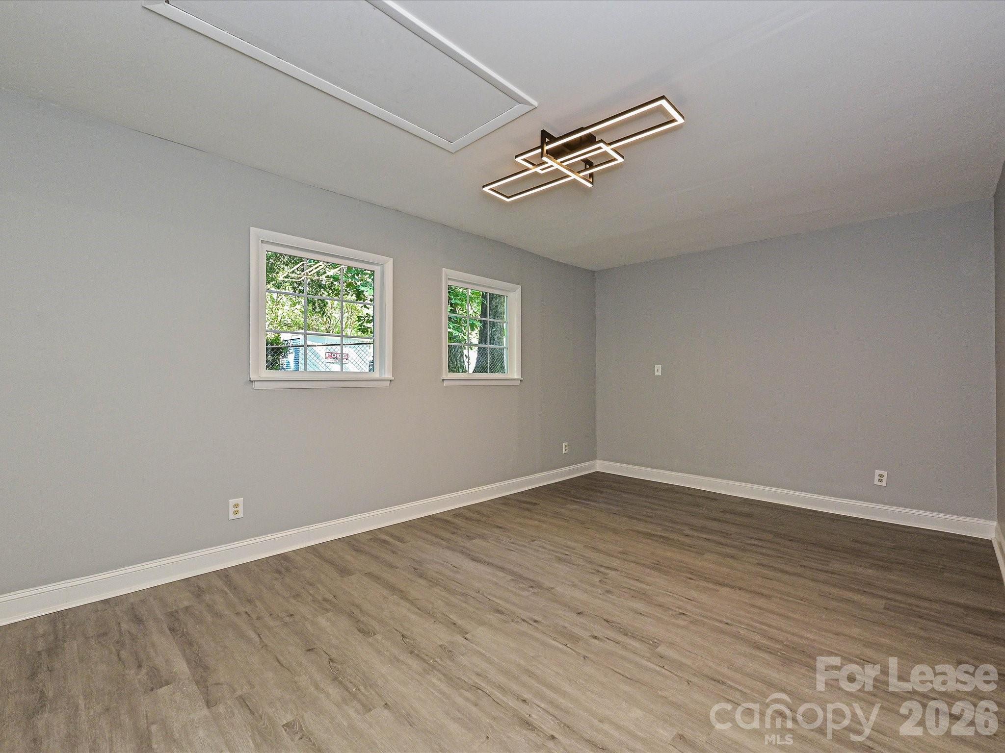 633 Pennwood Lane