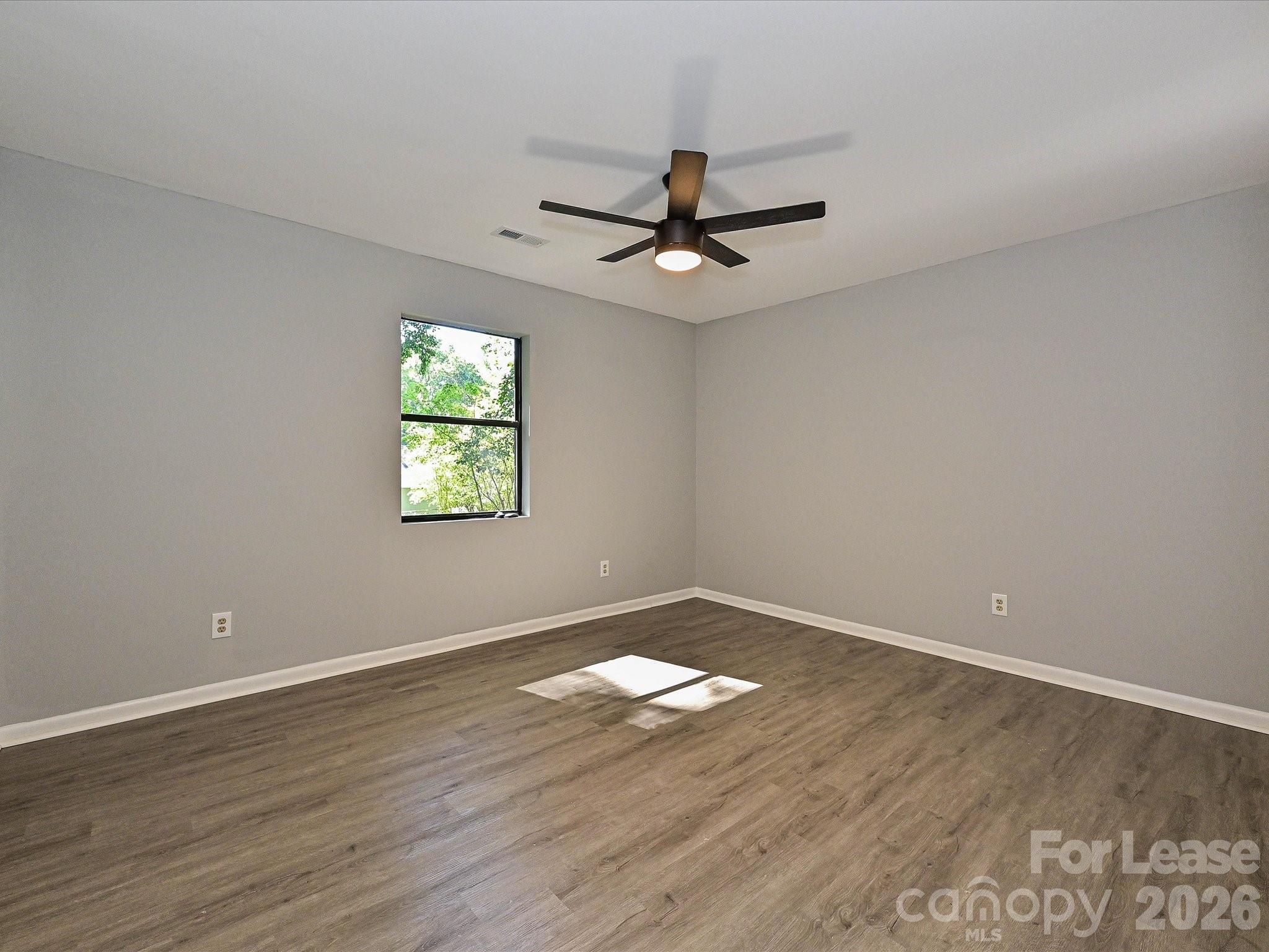 633 Pennwood Lane