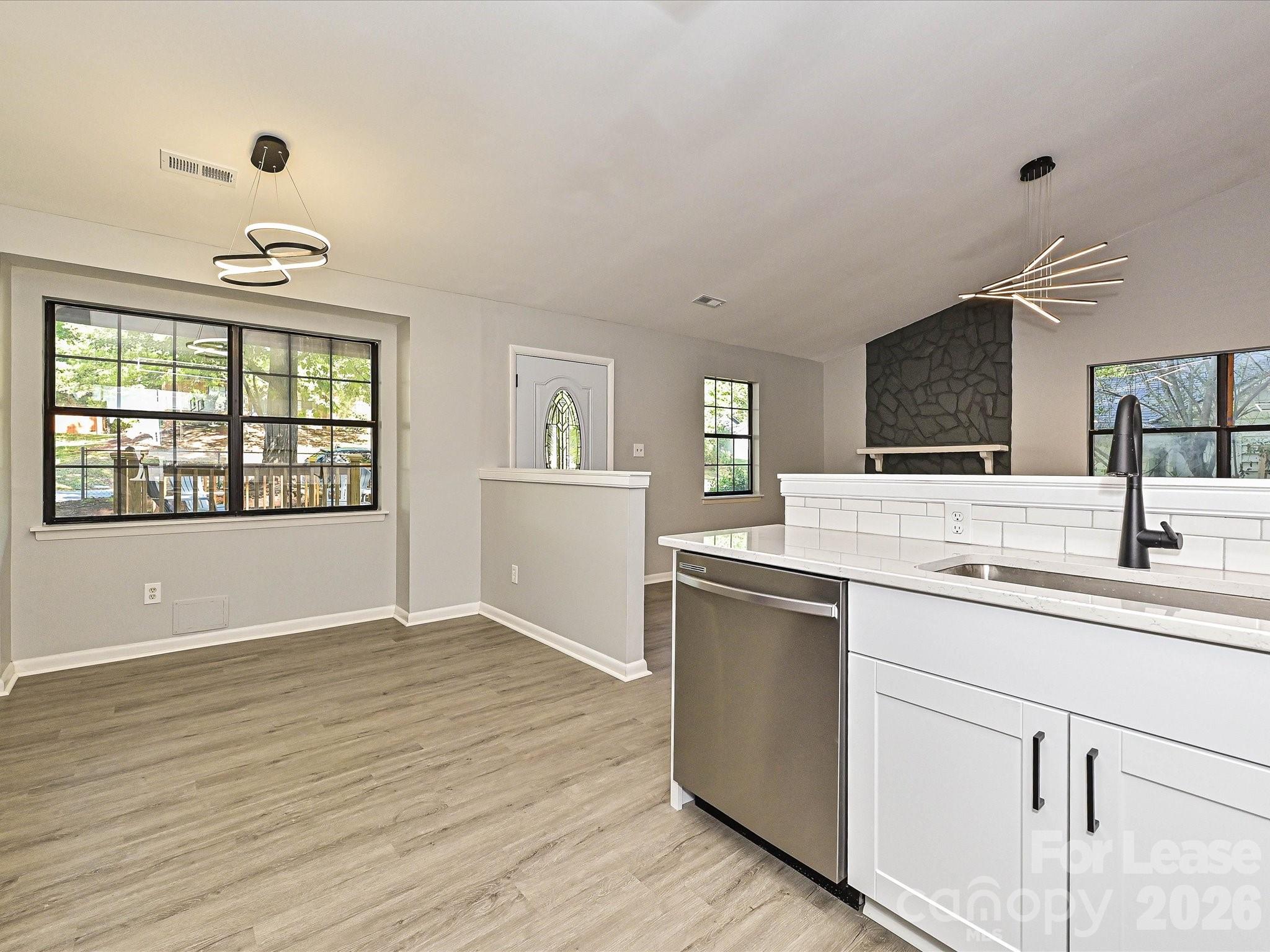 633 Pennwood Lane