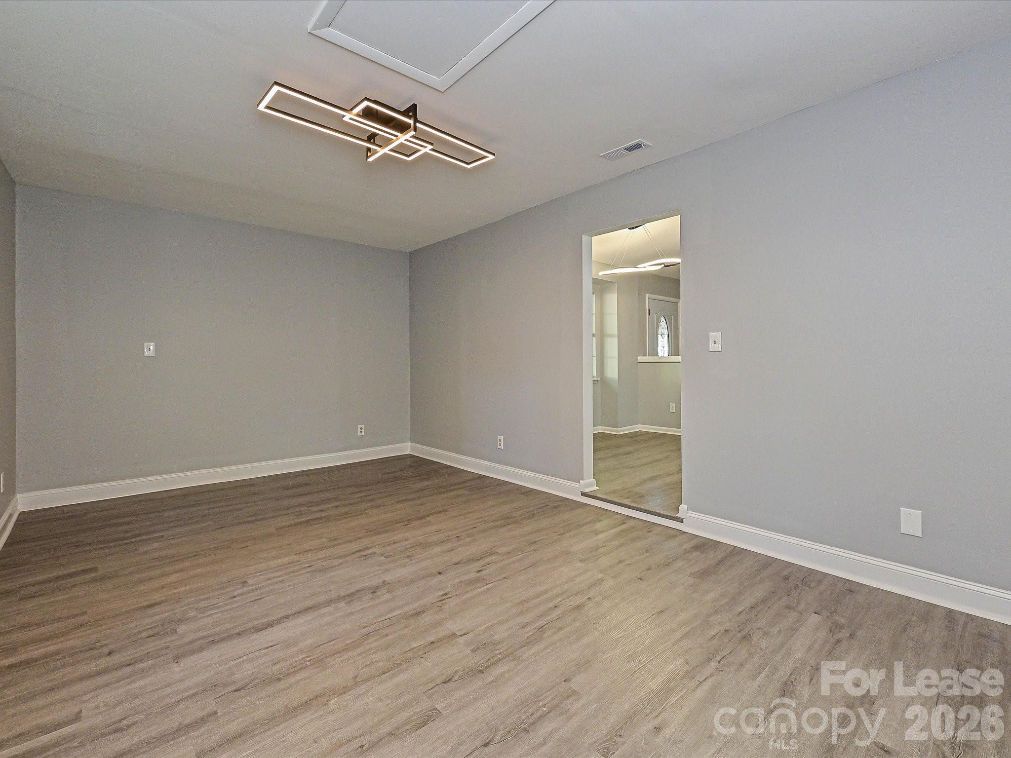 633 Pennwood Lane