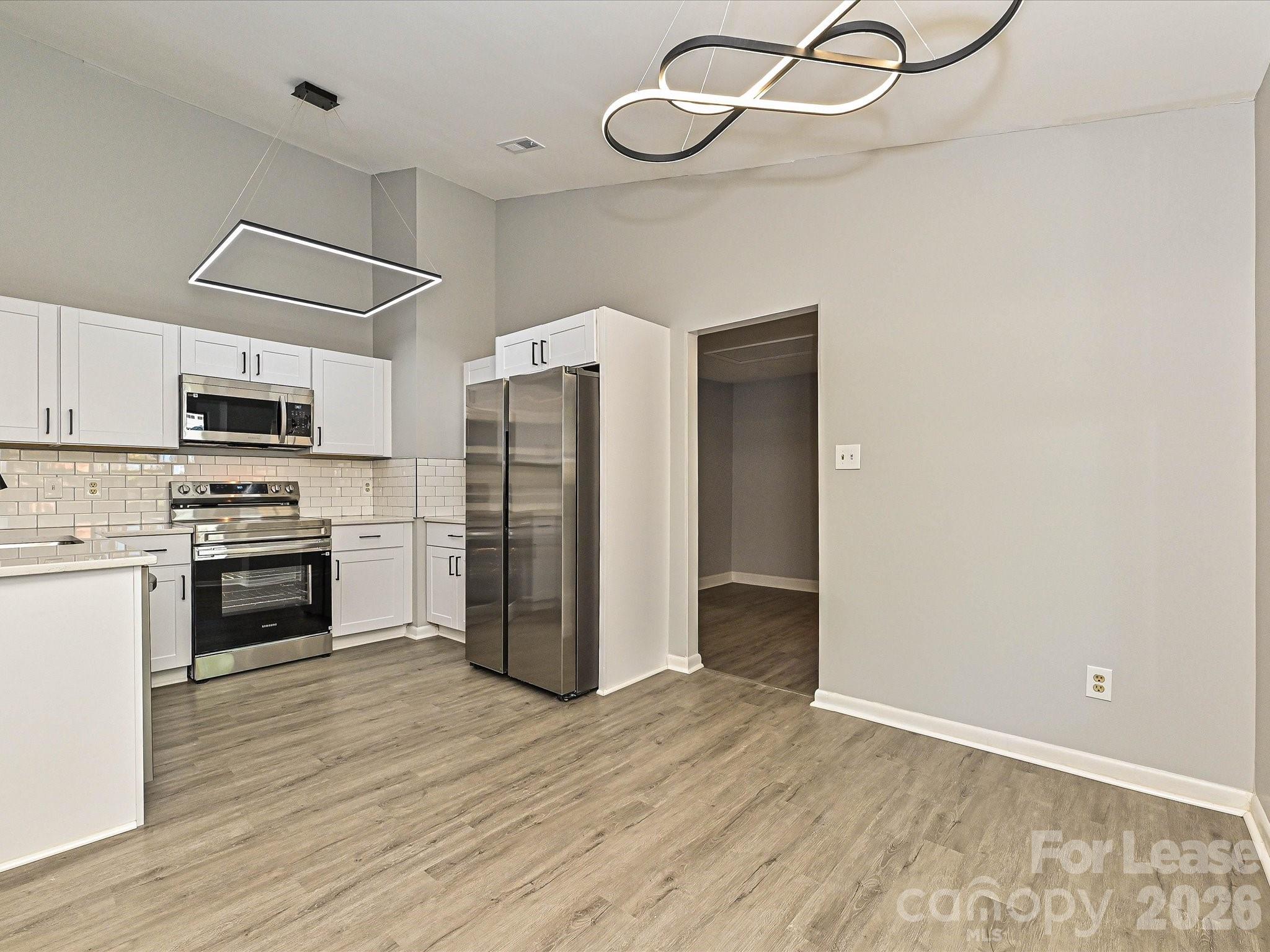 633 Pennwood Lane
