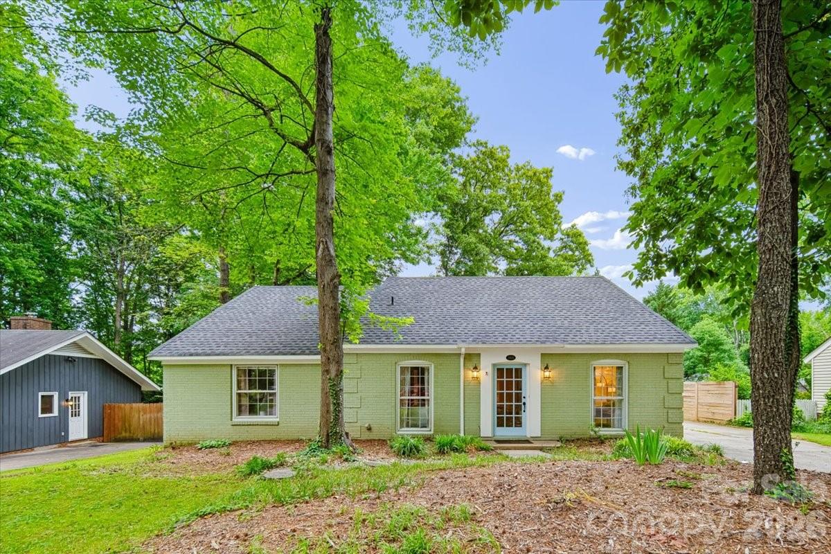 1005 Pinafore Drive
