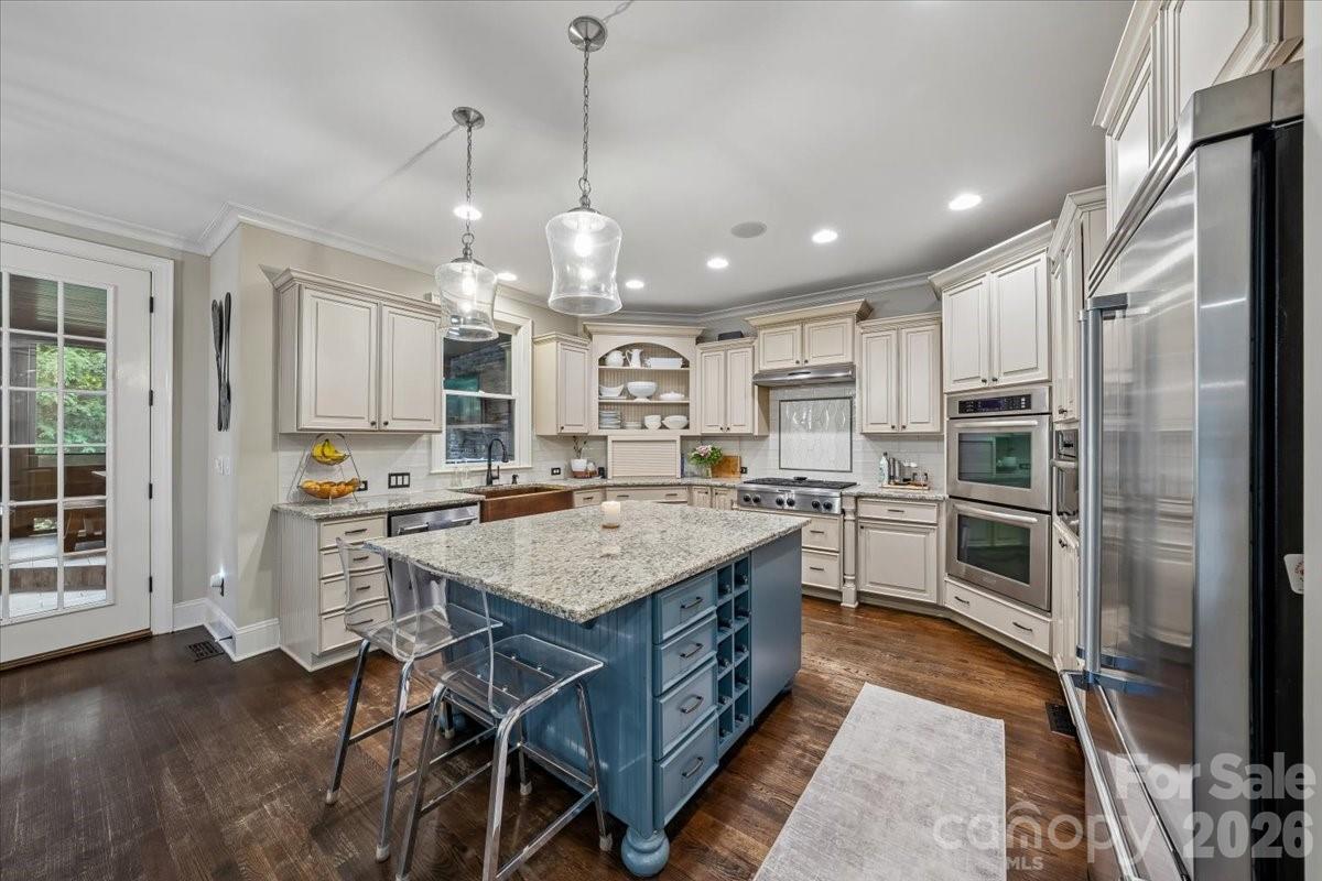 4001 Ainsdale Drive