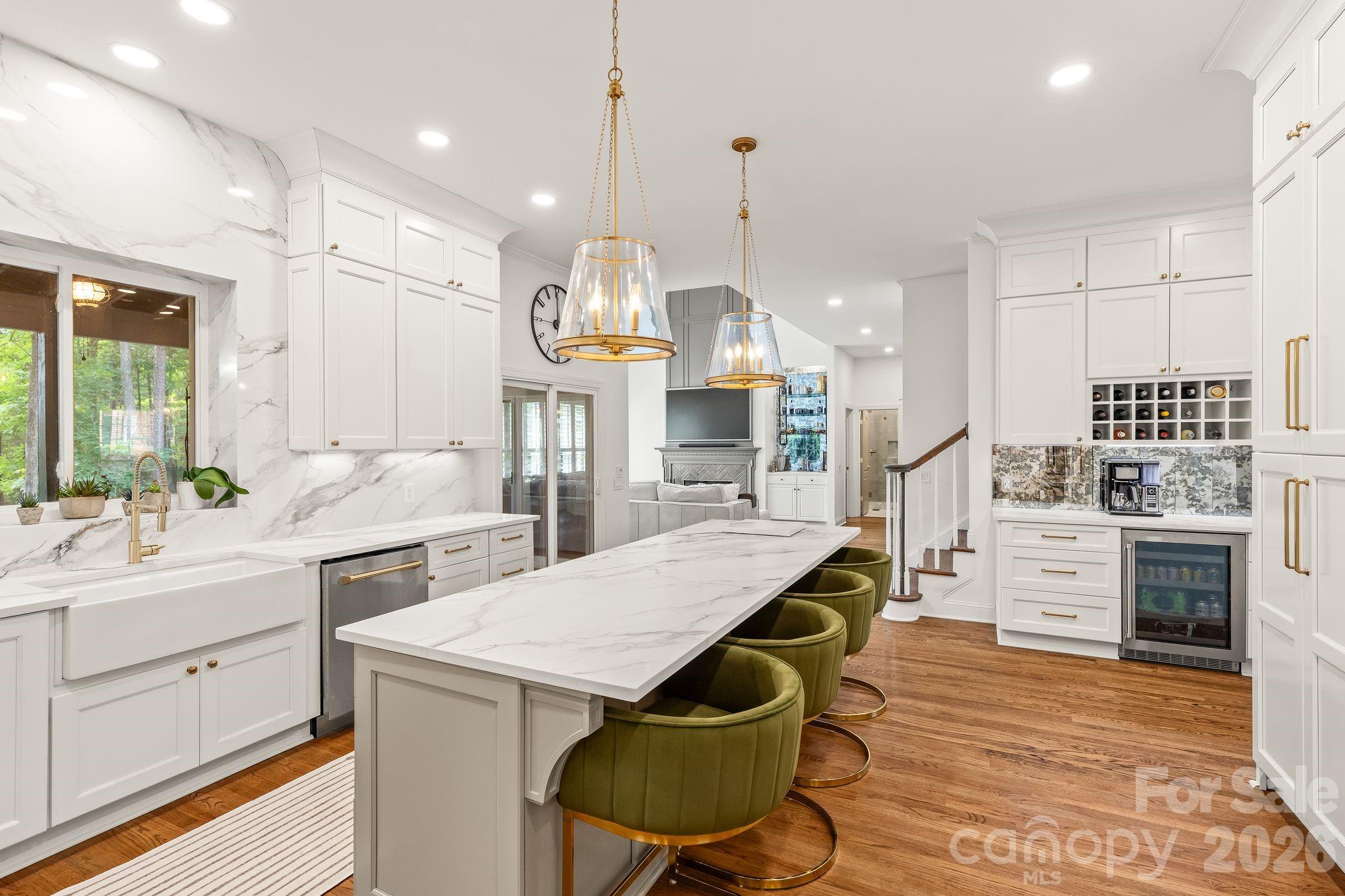 7330 Santorini Lane