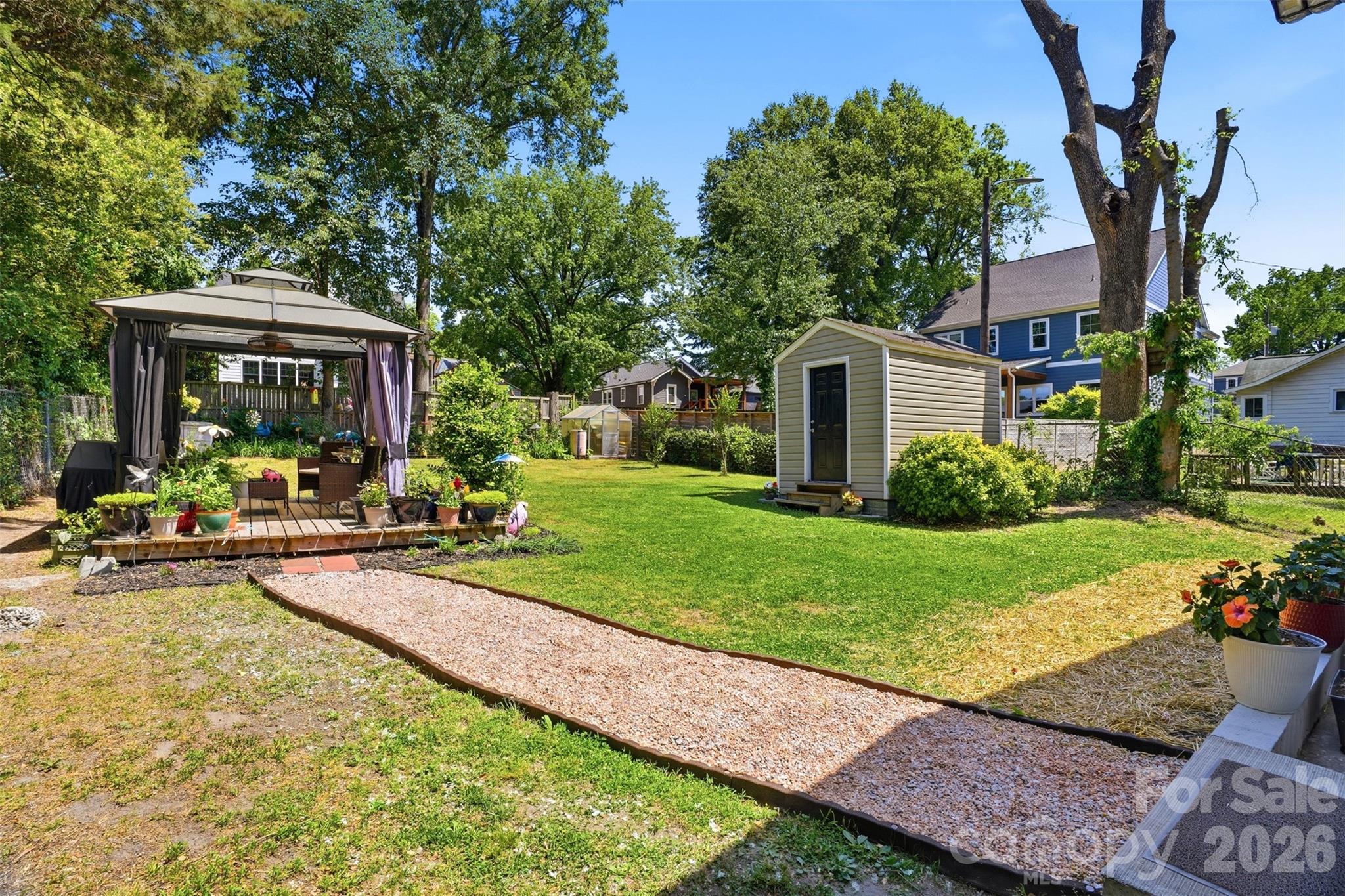 2412 Lola Avenue