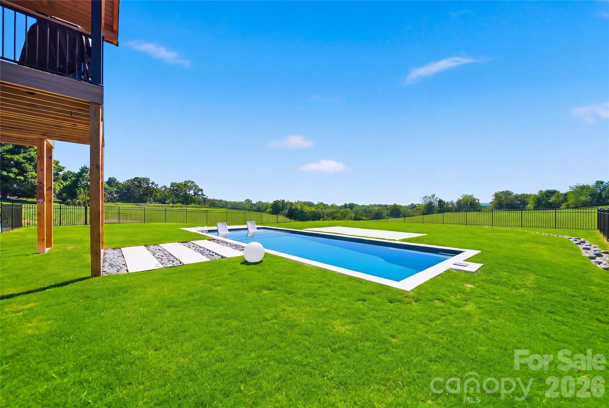 2322 Moss Farm Road