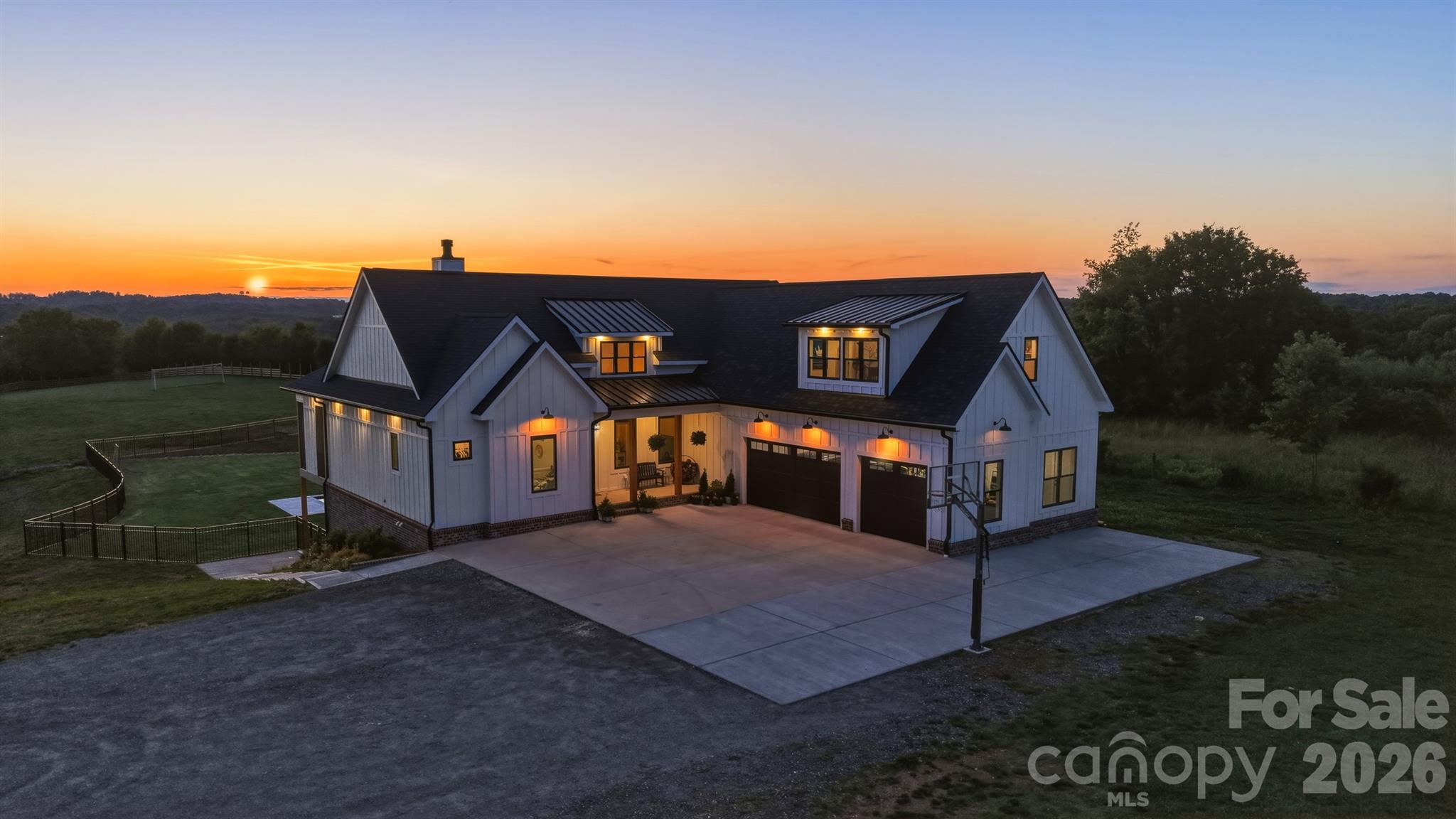2322 Moss Farm Road