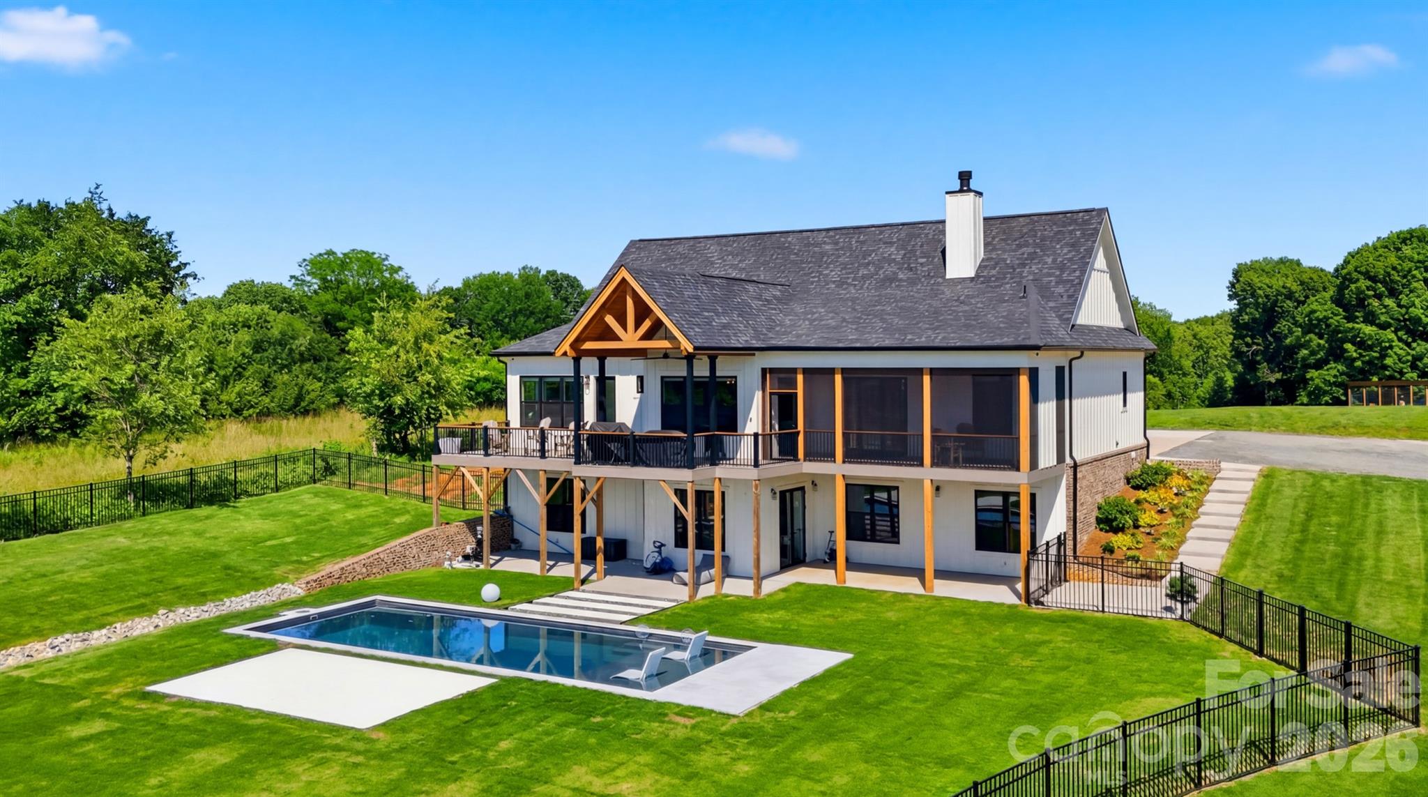 2322 Moss Farm Road