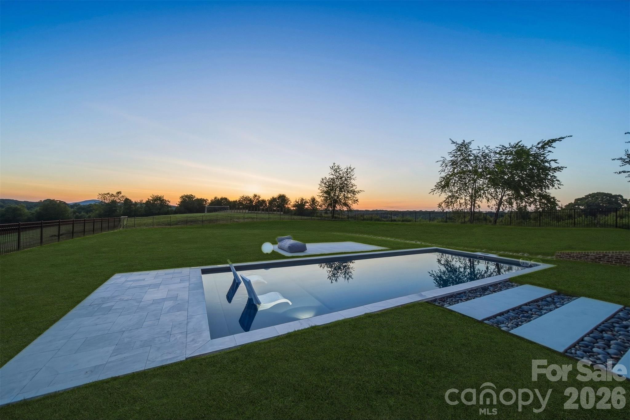 2322 Moss Farm Road