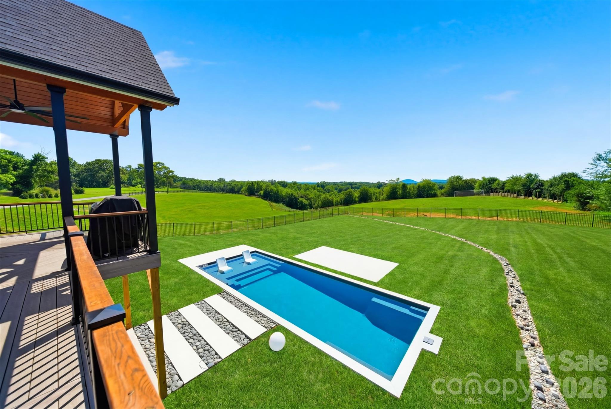 2322 Moss Farm Road
