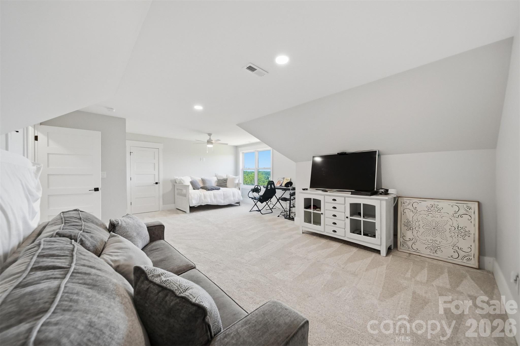 2322 Moss Farm Road