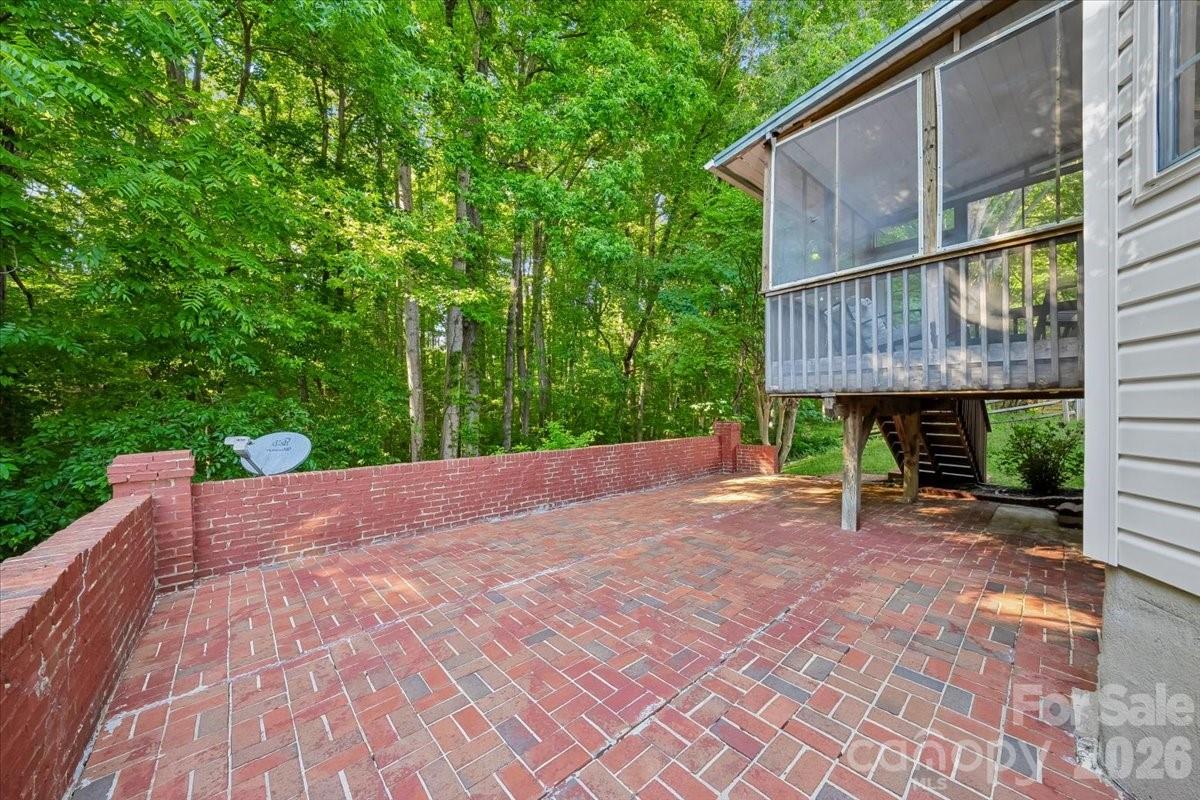 2520 Thornfield Road