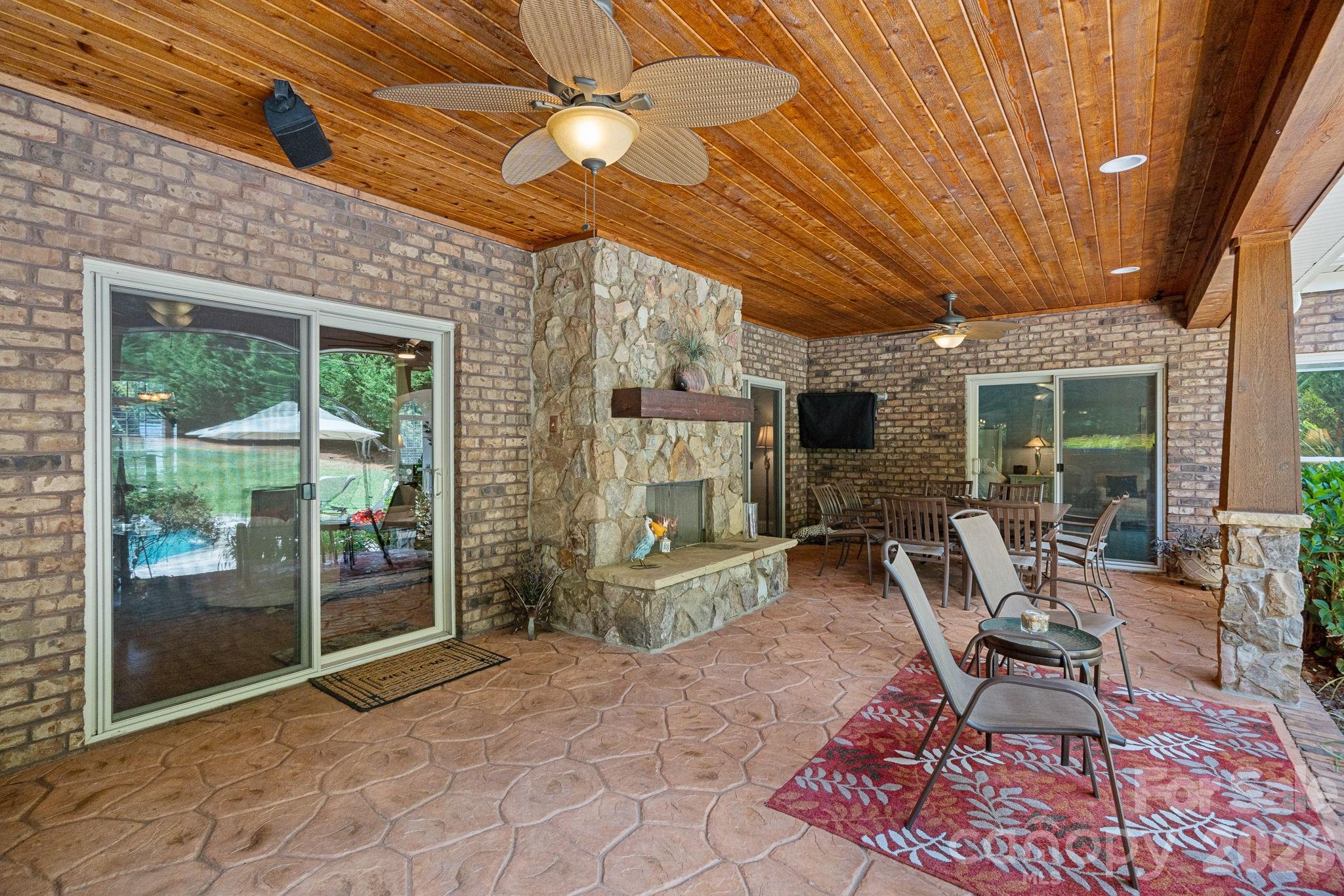 104 Timberside Drive