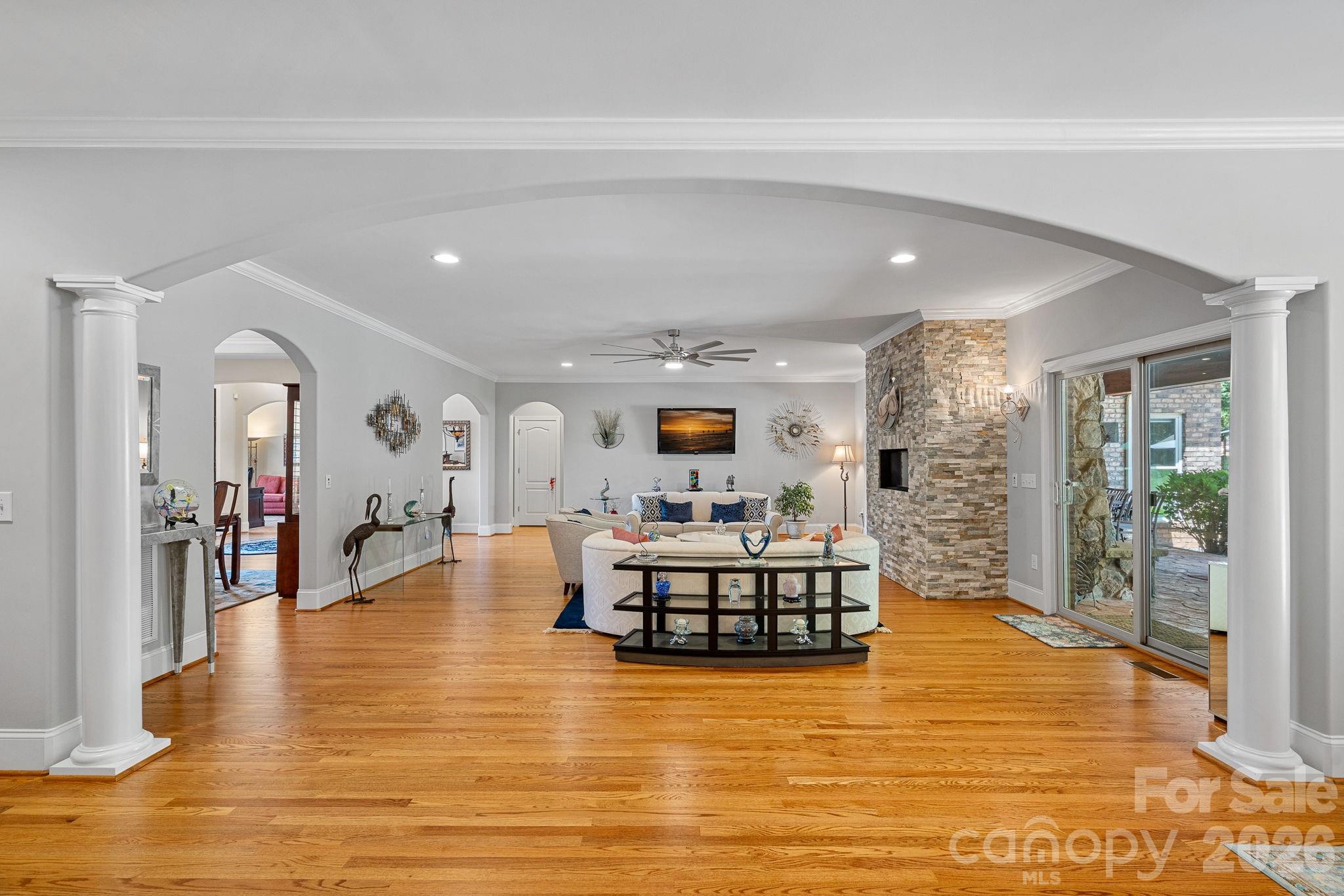 104 Timberside Drive