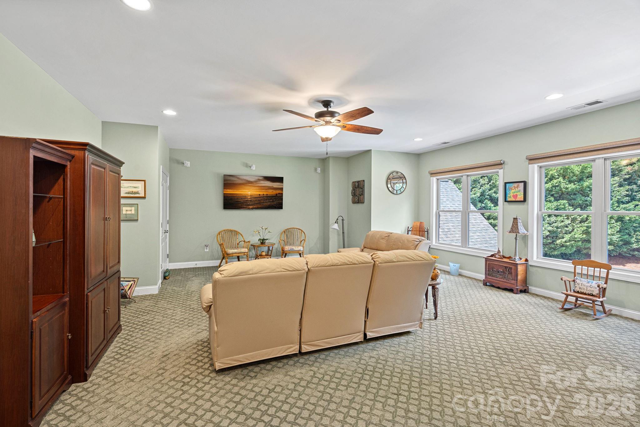 104 Timberside Drive