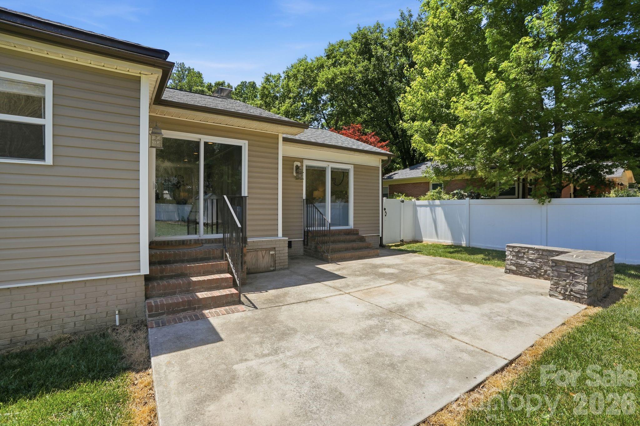 5623 Wedgewood Drive