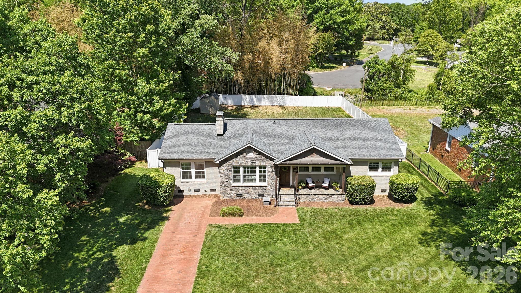 5623 Wedgewood Drive